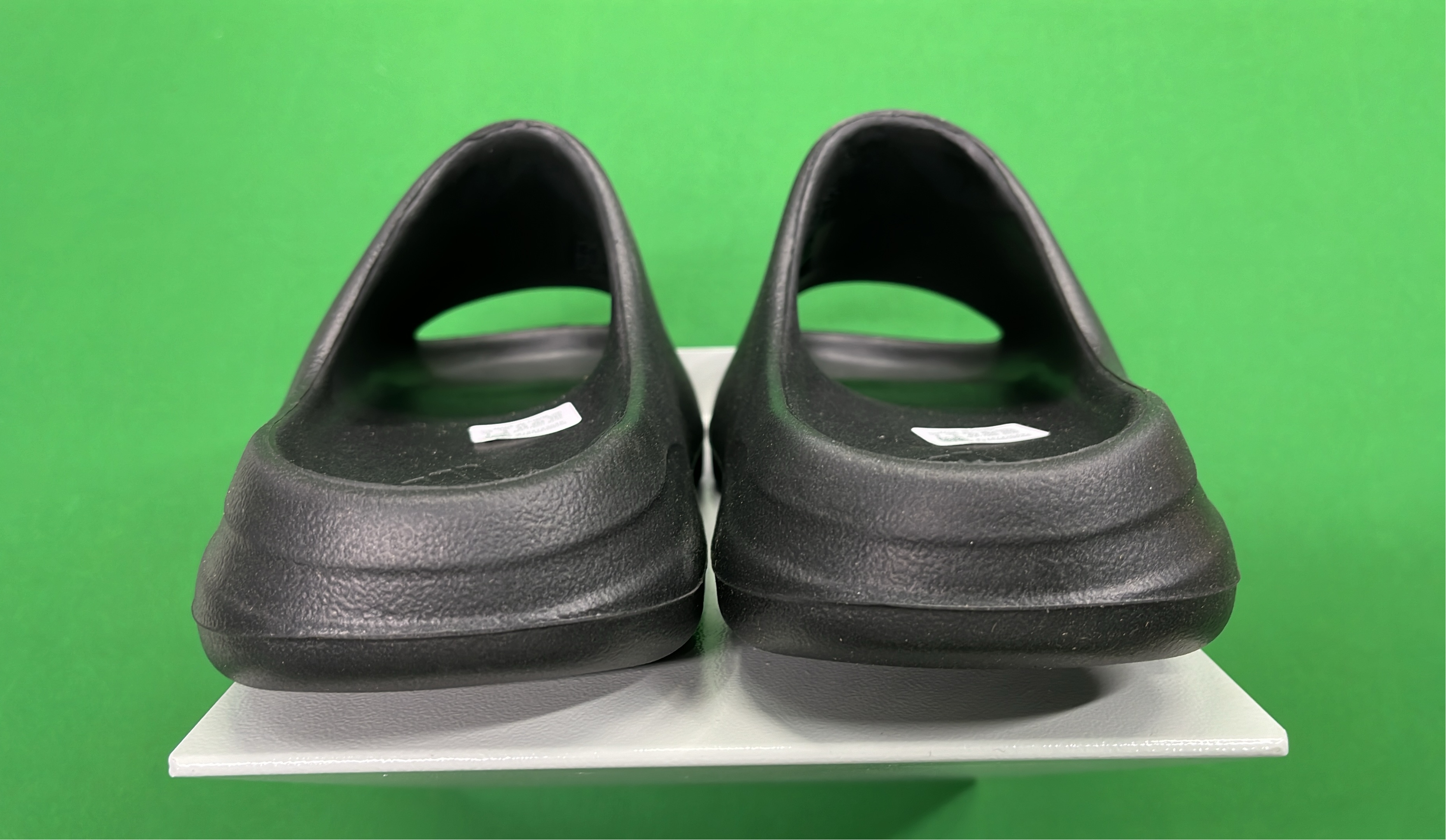 Yeezy Slide FW345 Beige Unisex Slides by Adidas