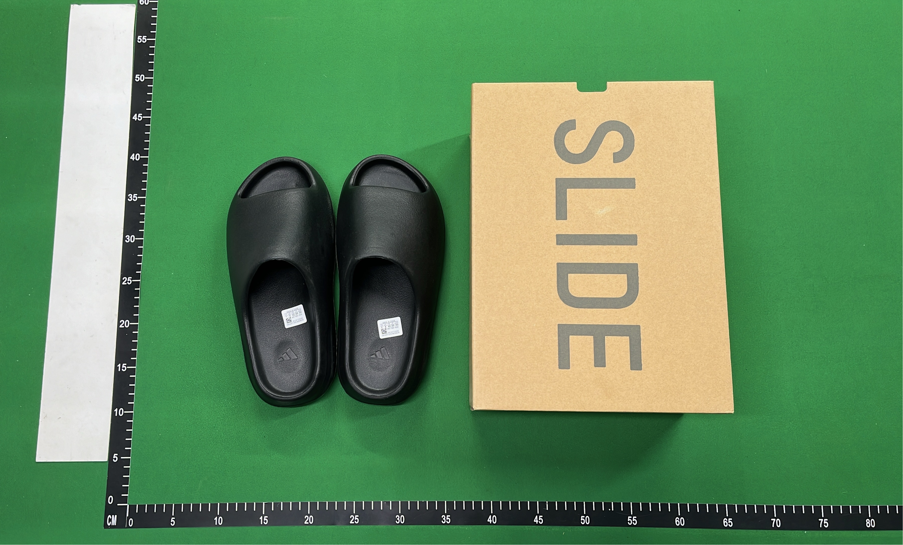 Yeezy Slide FW345 Beige Unisex Slides by Adidas