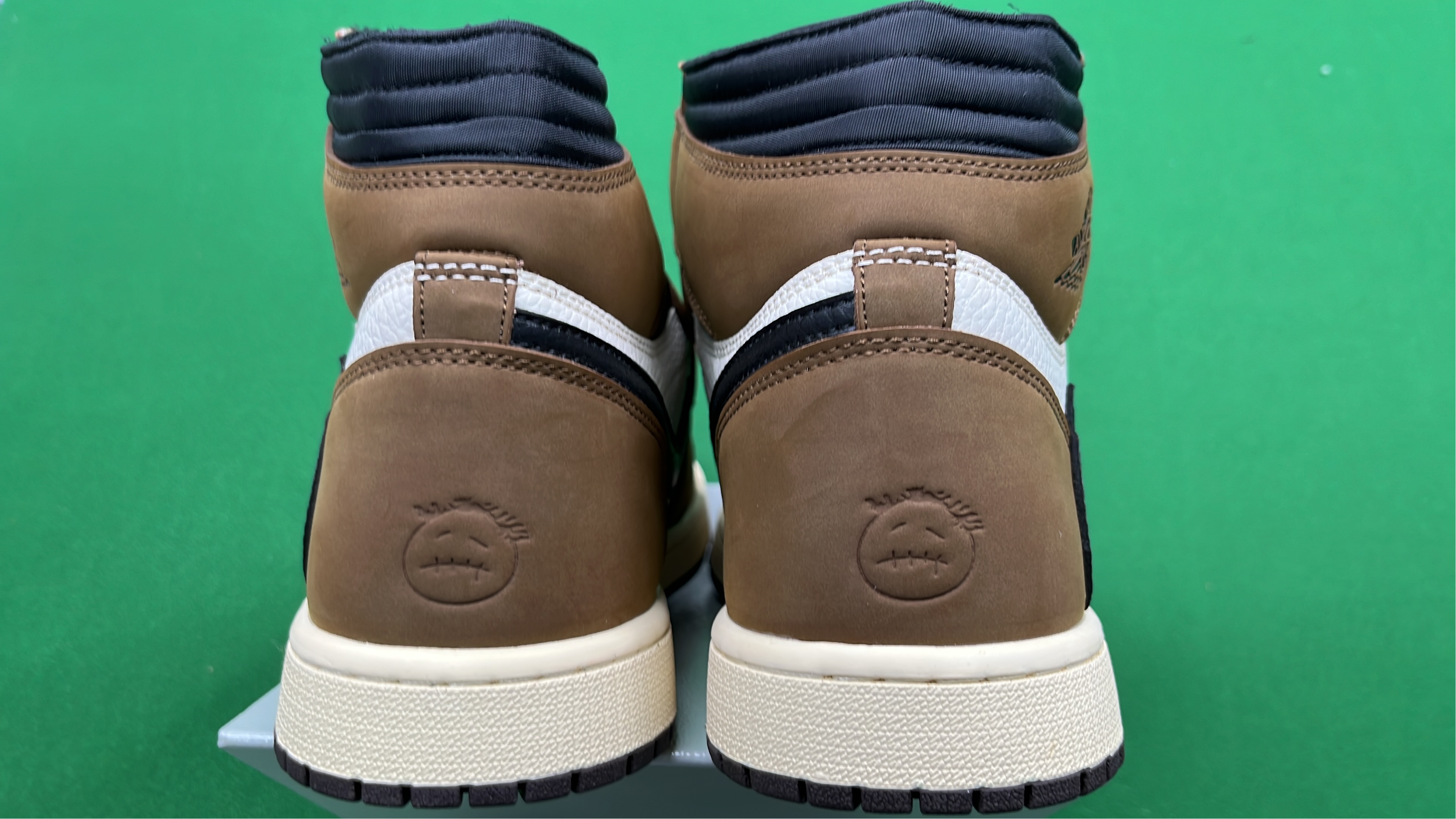 Air Jordan 1 High OG Retro Sneakers - Classic Basketball Shoes