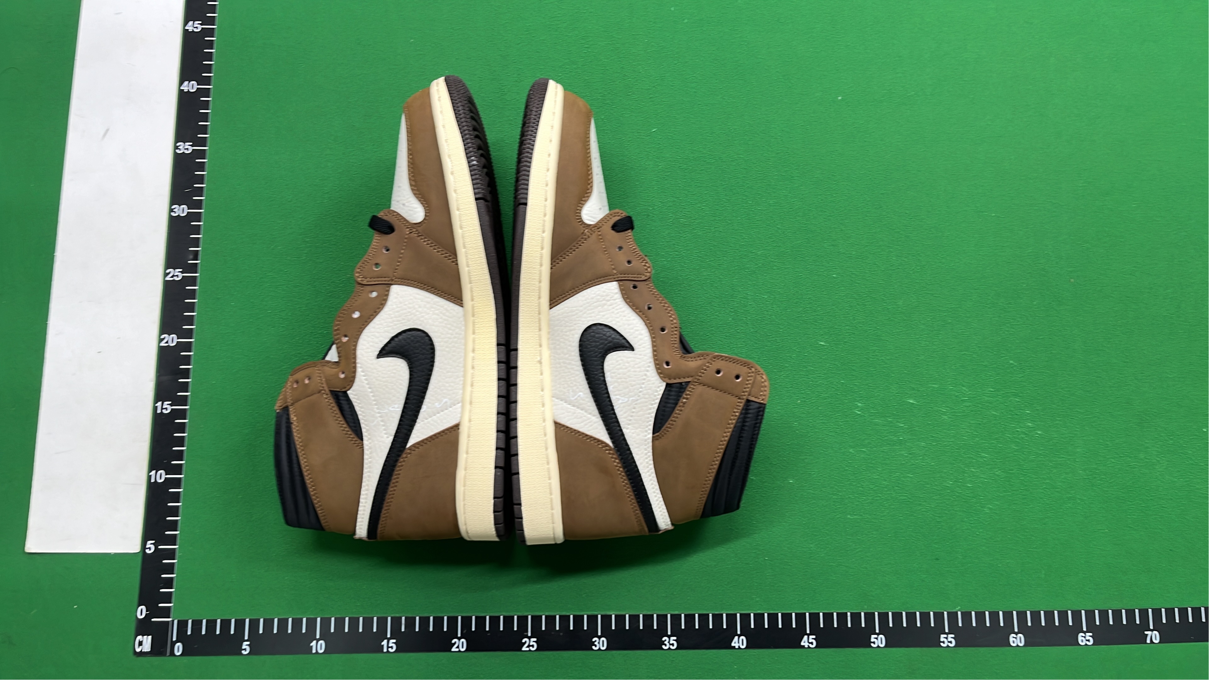 Air Jordan 1 High OG Retro Sneakers - Classic Basketball Shoes