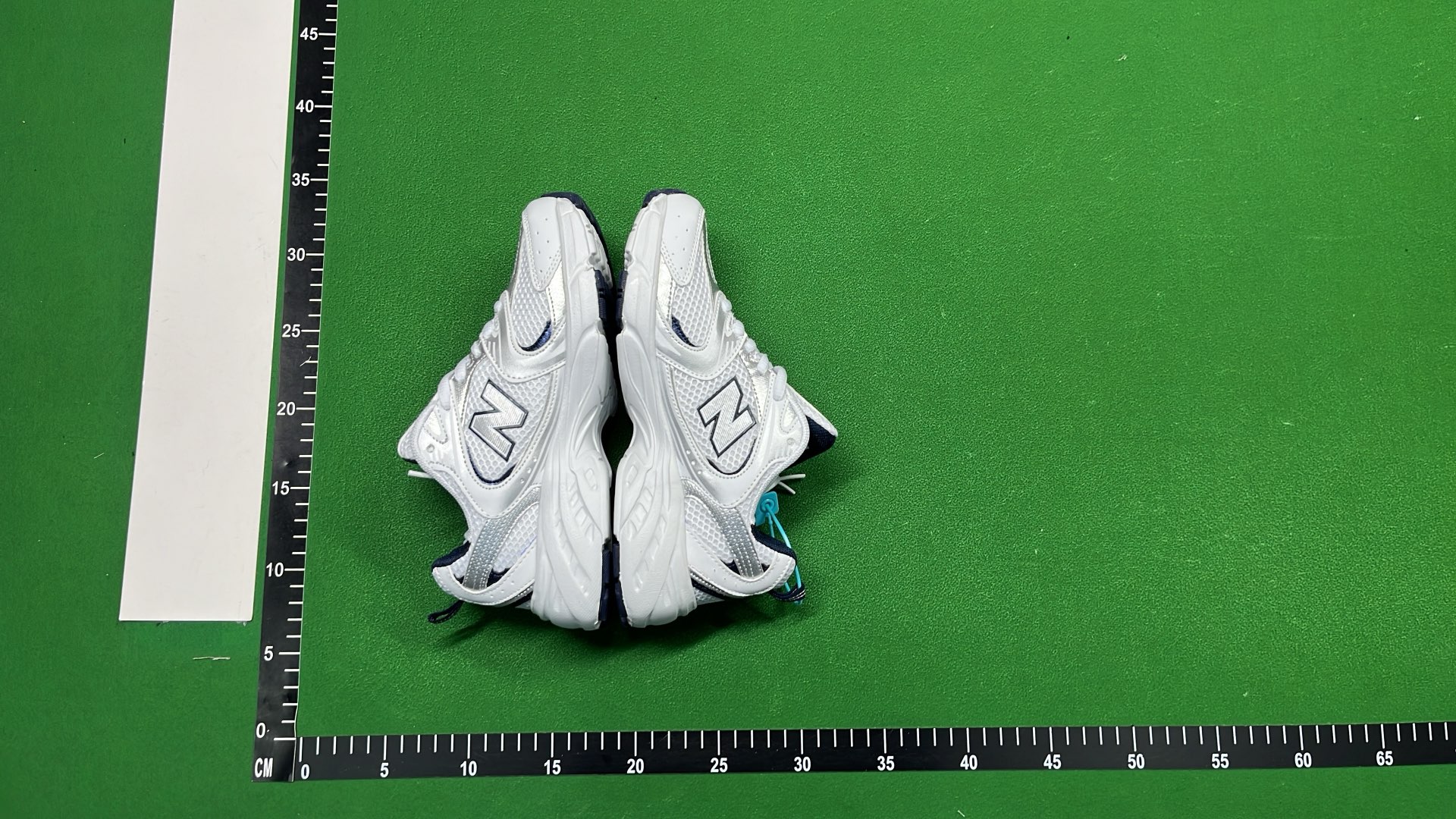 New Balance 530 White Blue Sneakers