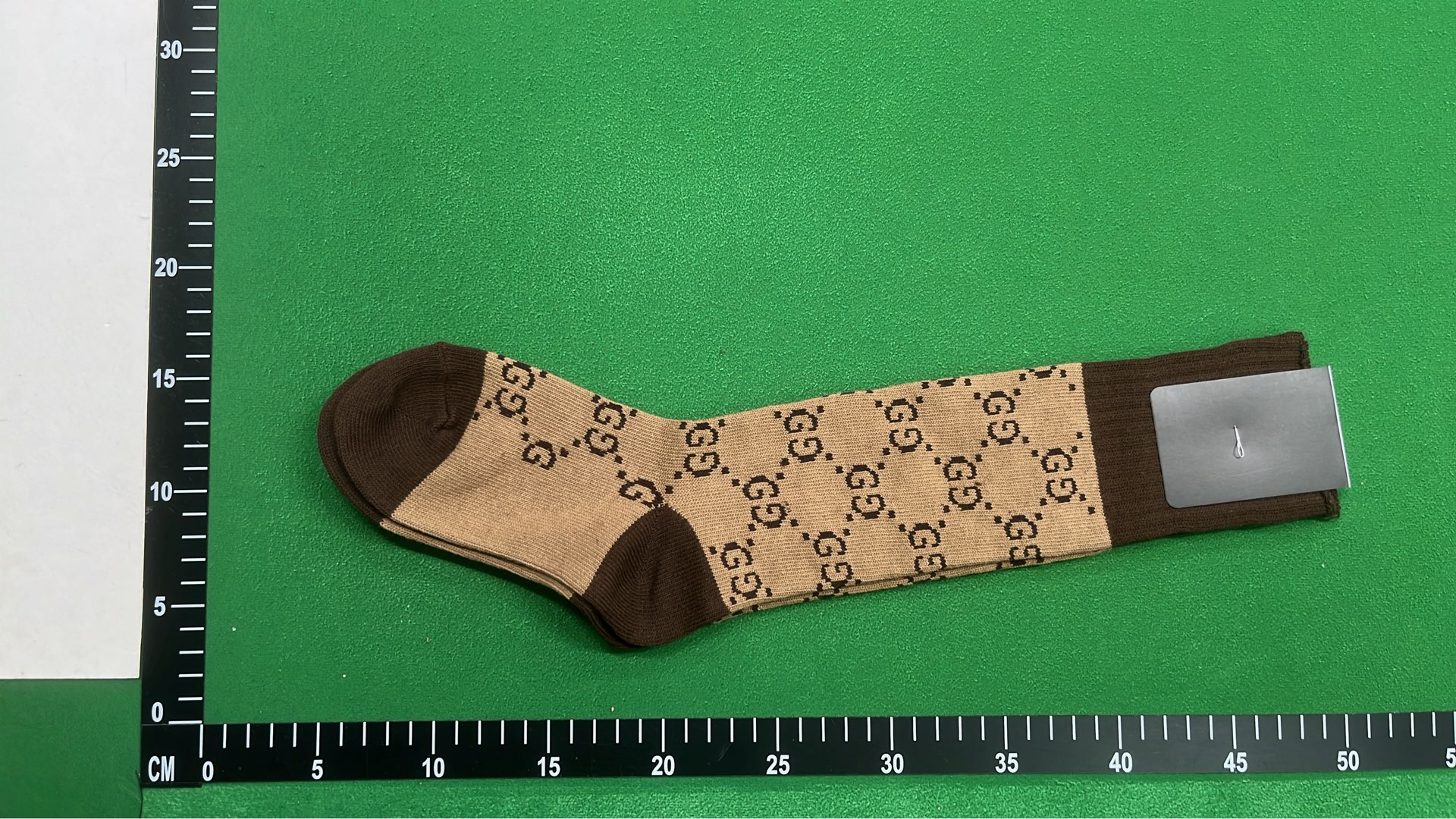 Gucci GG Logo Knee High Socks for Women and Men