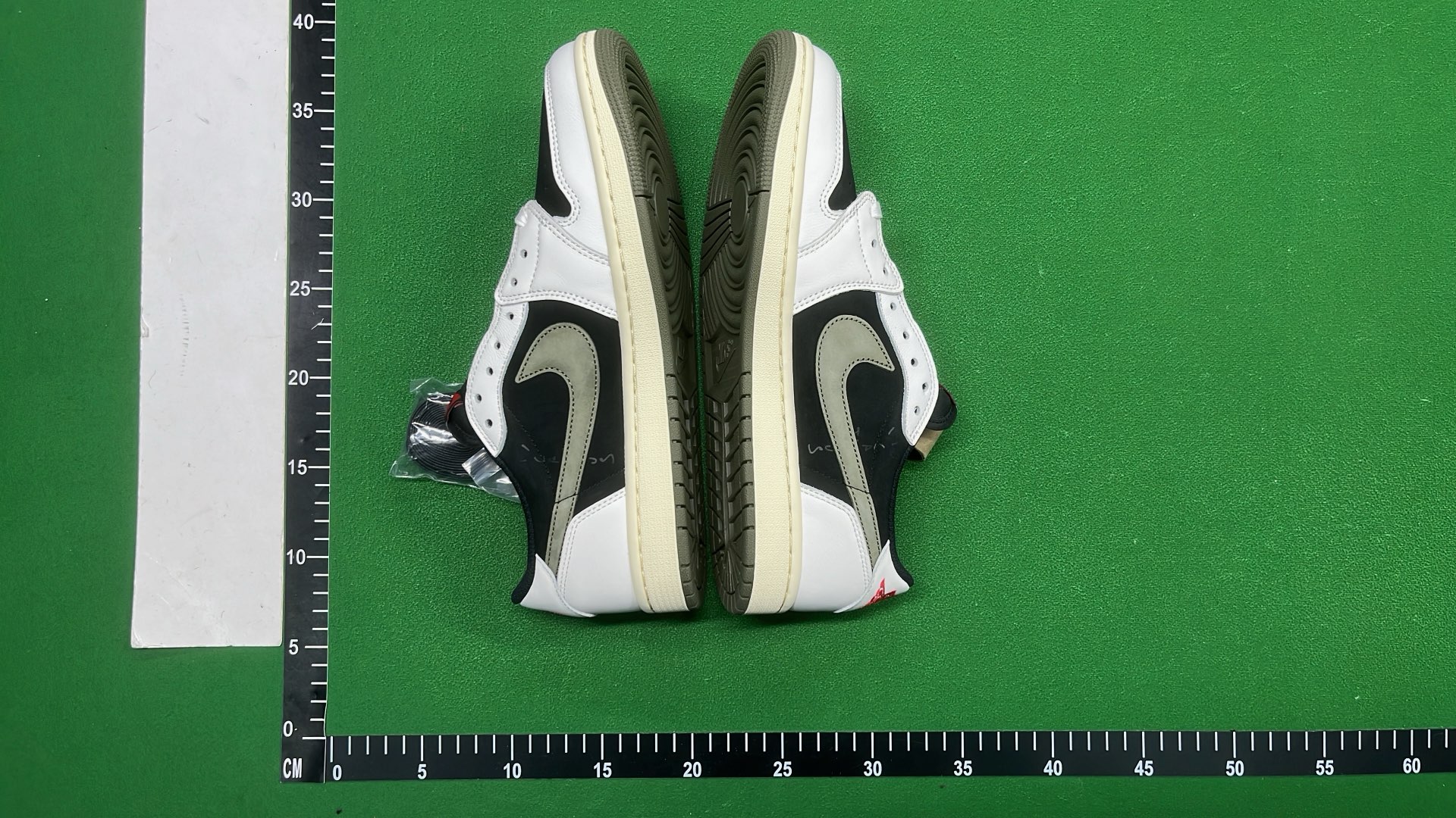 AIR JORDAN 1 Shoes