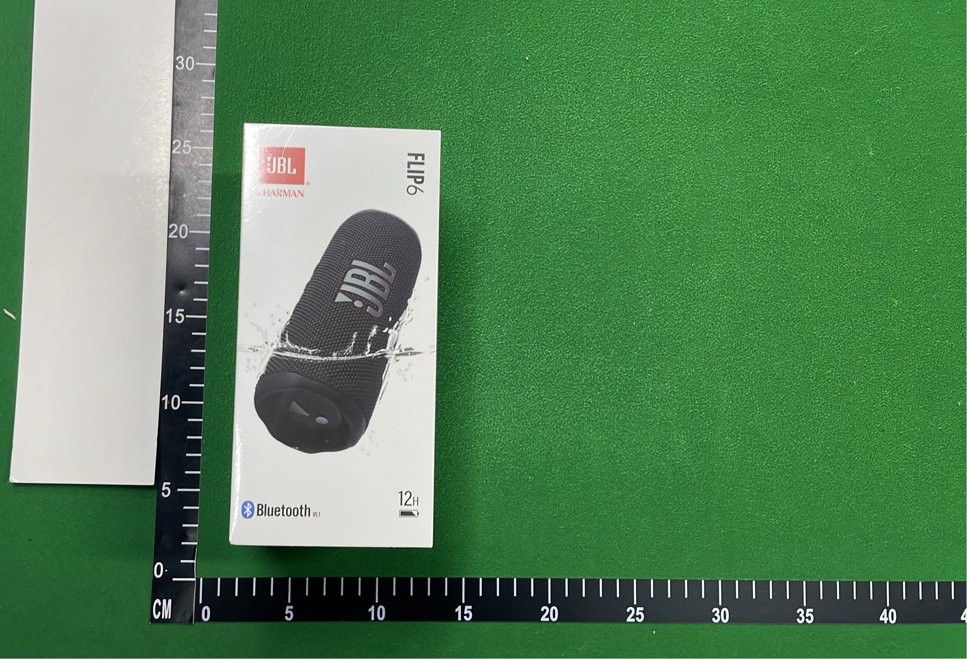 JBL FLIP 6 Portable Bluetooth Speaker
