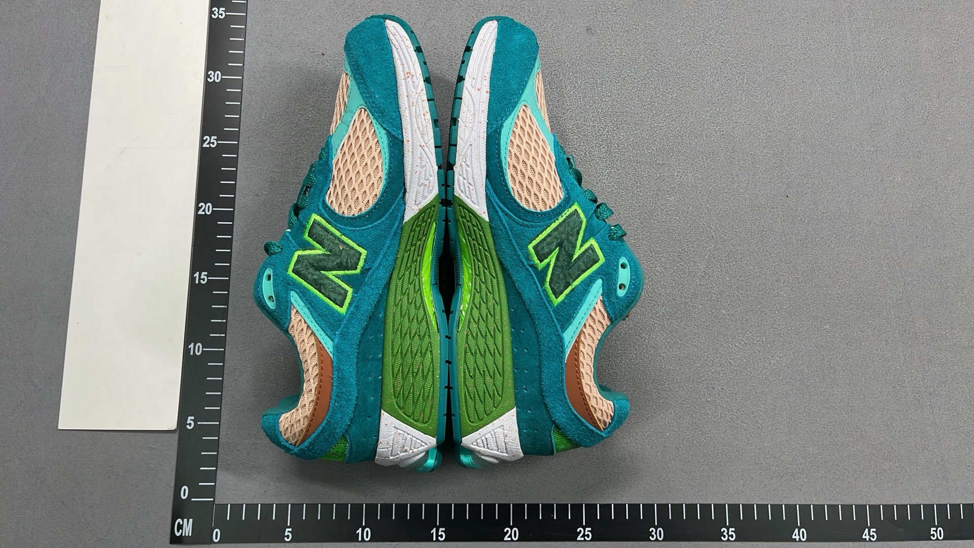 KT-2002R Customizable Pattern Sneakers - Unique Design Shoes