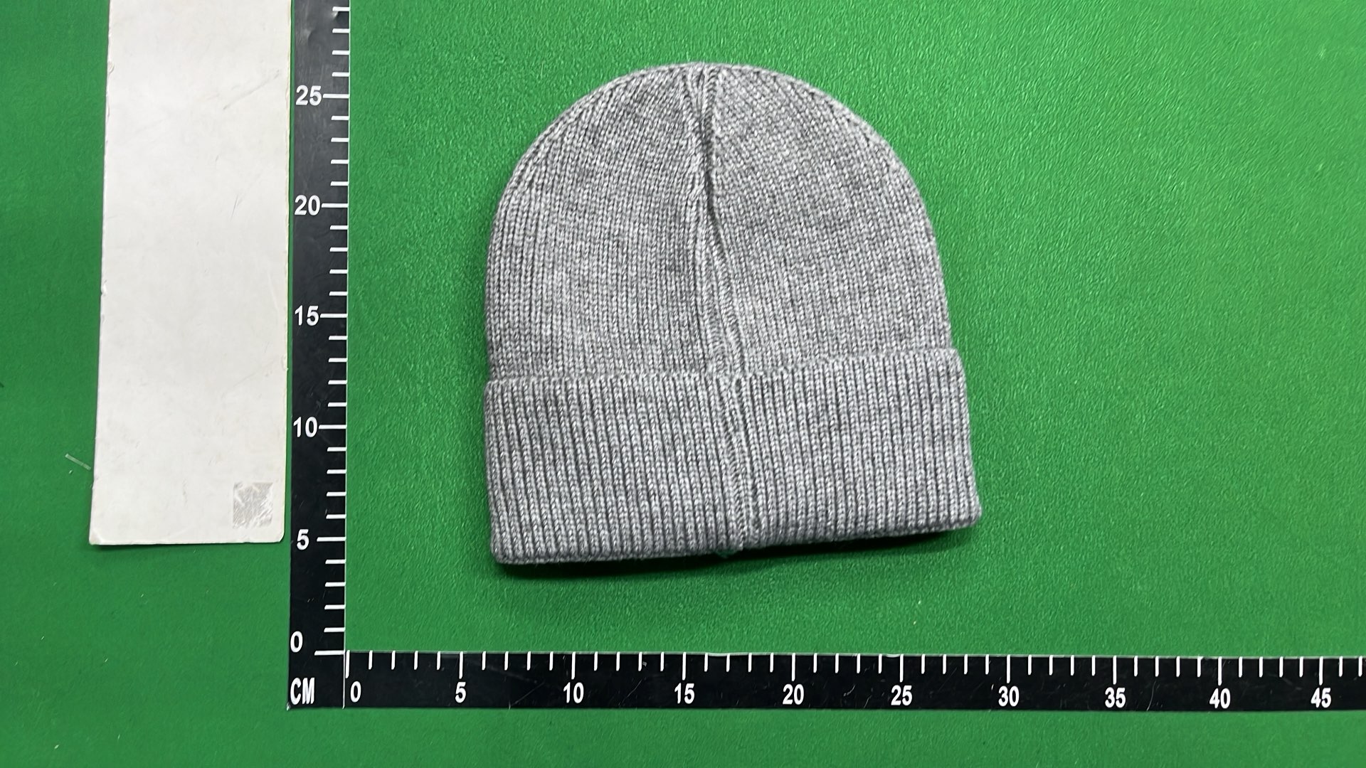 monclar beanie Hat  in the Best OopBuy Spreadsheet QC photos
