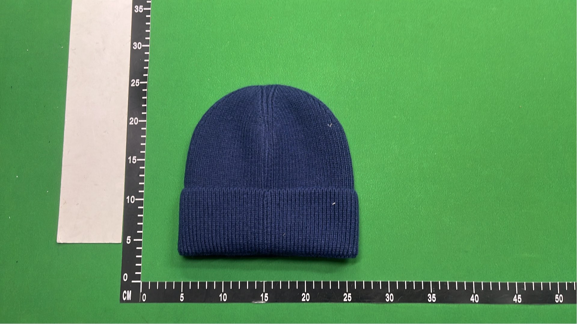 monclar beanie Hat  in the Best OopBuy Spreadsheet QC photos