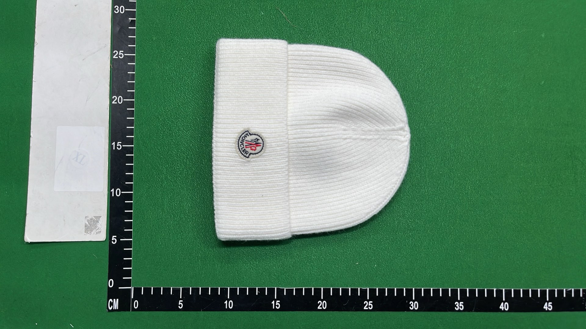 monclar beanie Hat  in the Best OopBuy Spreadsheet QC photos