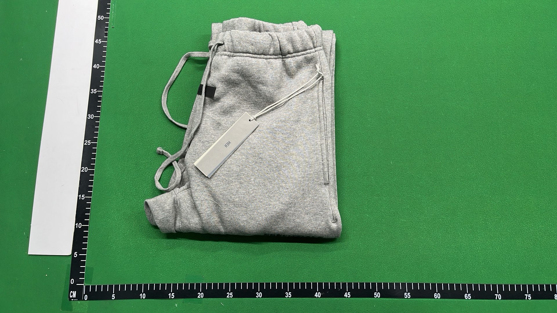 Essentials Logo Print Sweatpants - Comfortable Casual Pants for Men and Women