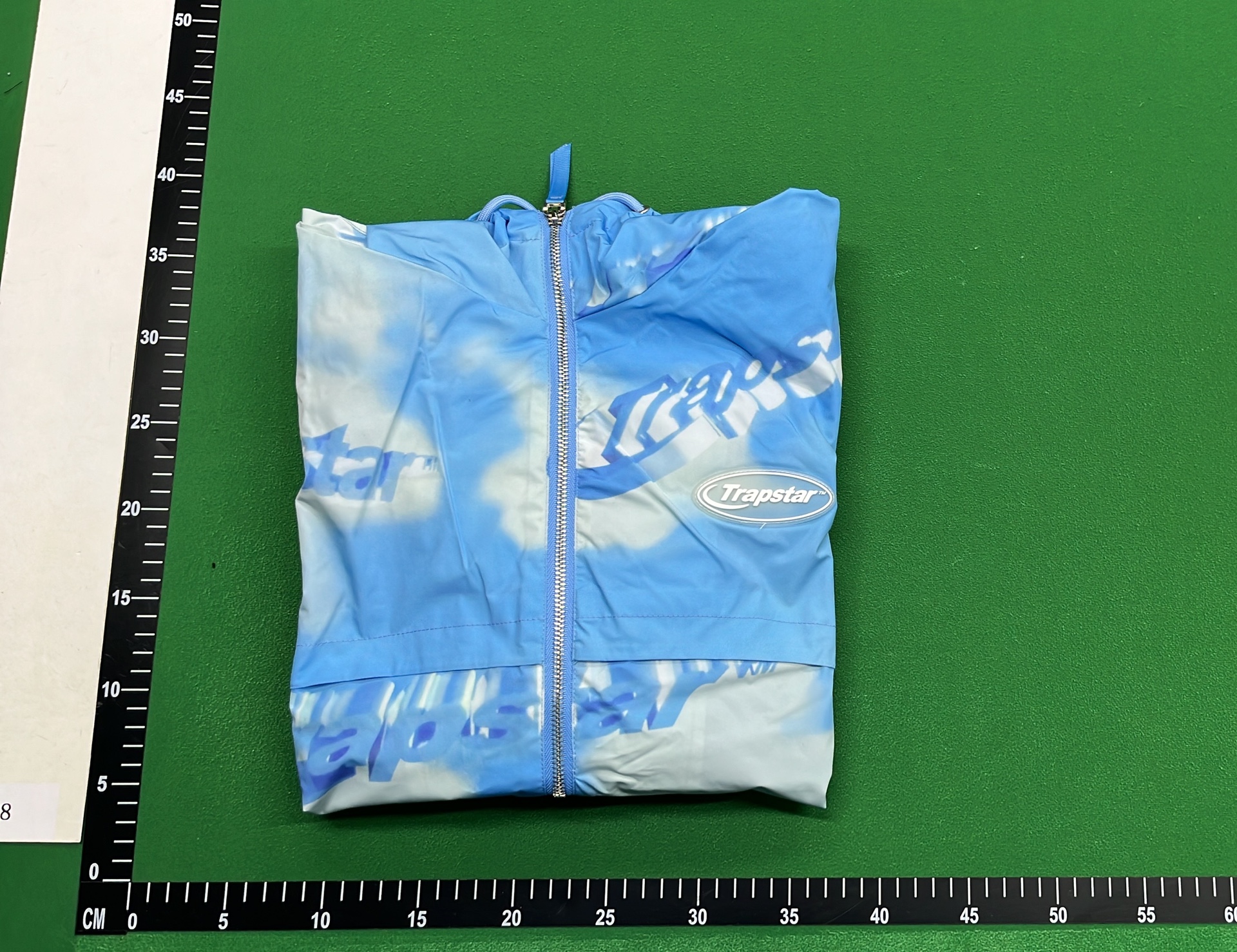 Windbreaker Jacket - Stylish and Functional Outerwear