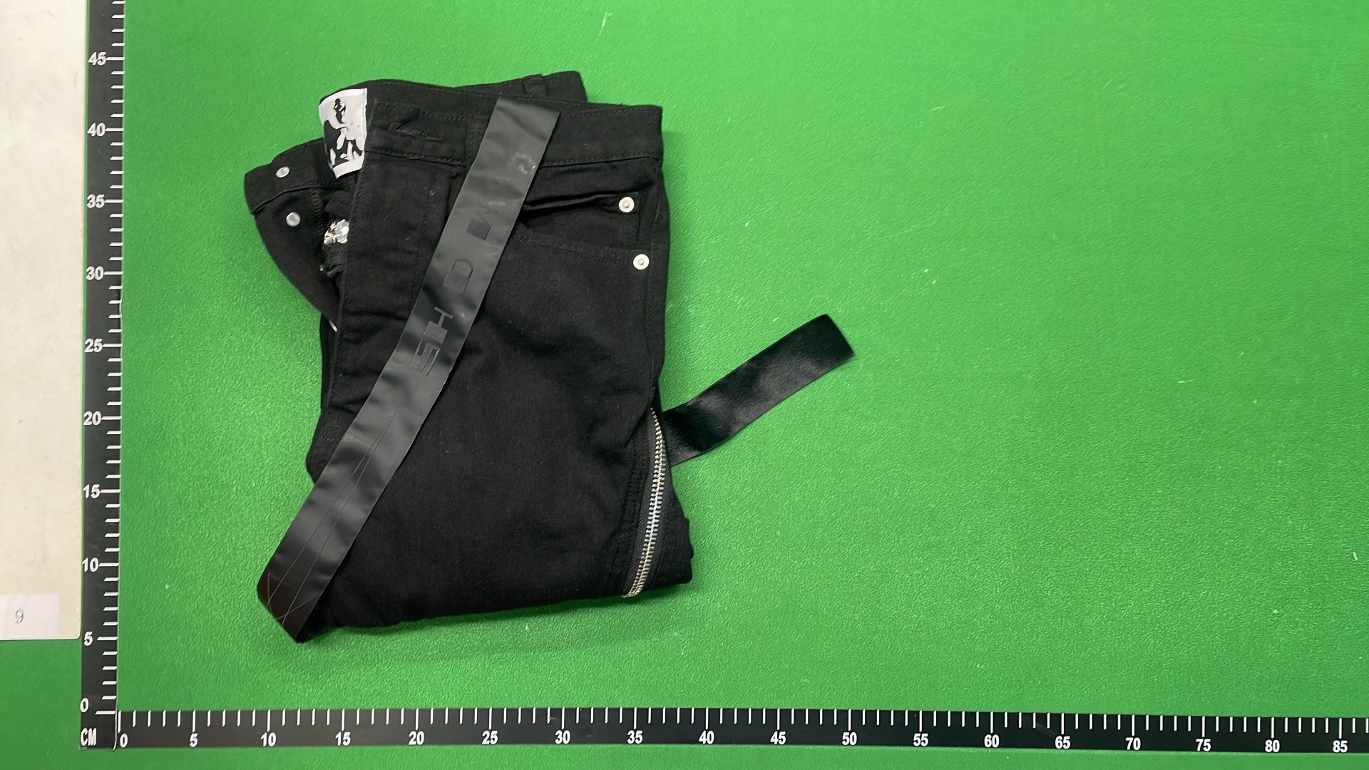 Black Zipper Side Pants for Streetwear Style