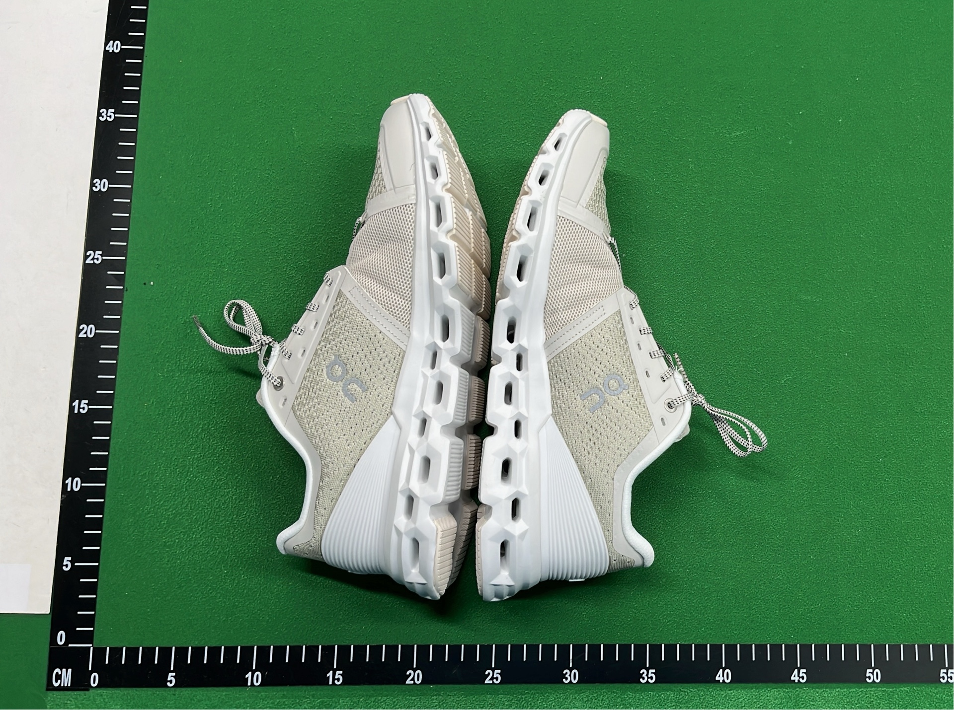 On Cloud 5 Running Shoes - Lightweight Comfort for Runners