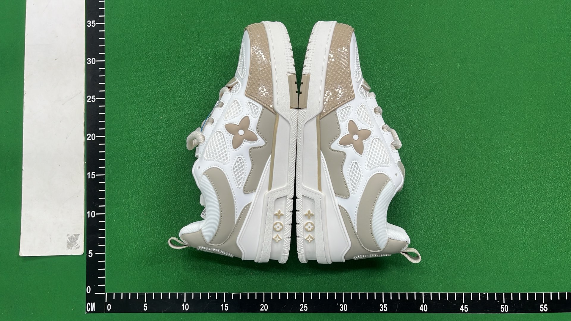 Supreme Star Pattern Sneakers for Men and Women