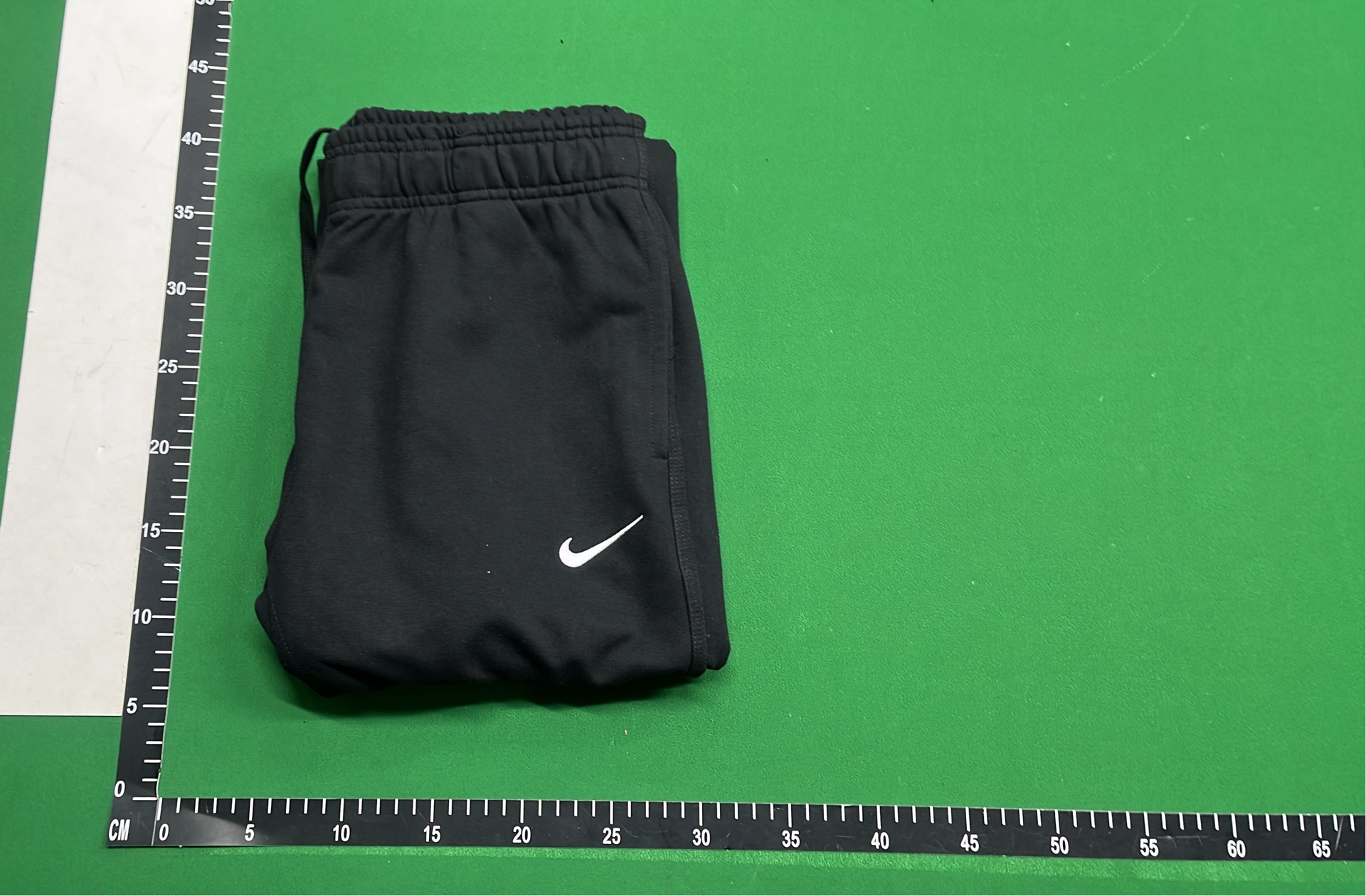 Nike Standard Fit Sweatpants for Men - Black and Gray