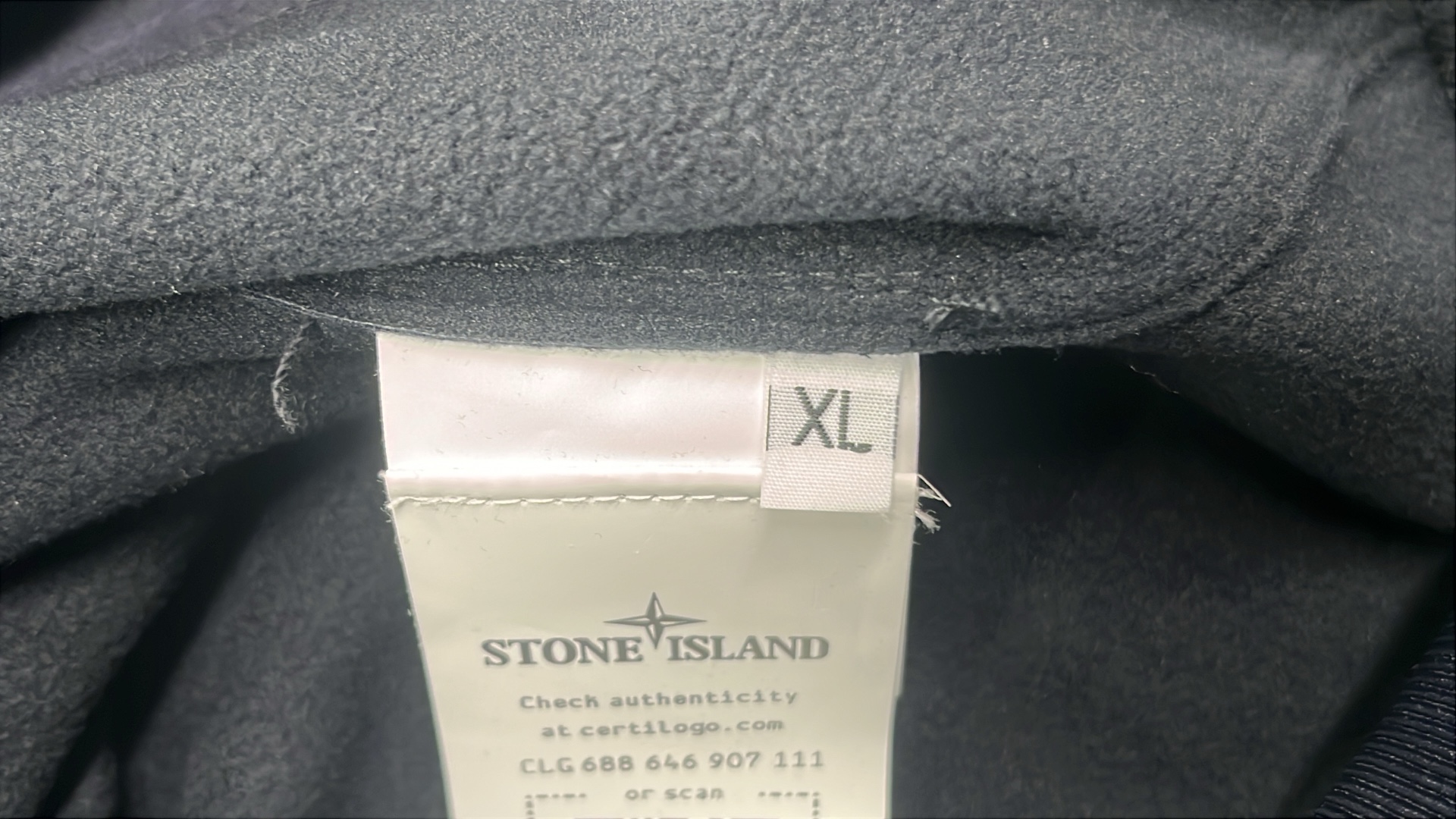 Men's Dark Blue Hooded Zip-Up Jacket with Front Pockets