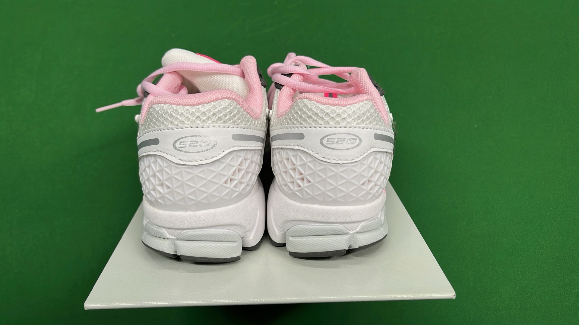 Nike Air Zoom Vomero 10 Running Shoes for Men