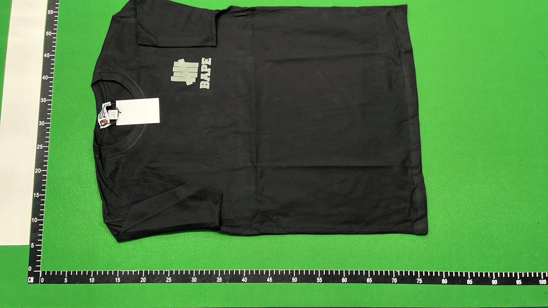 A Bathing Ape T-Shirt Collection - Classic猿头 Design