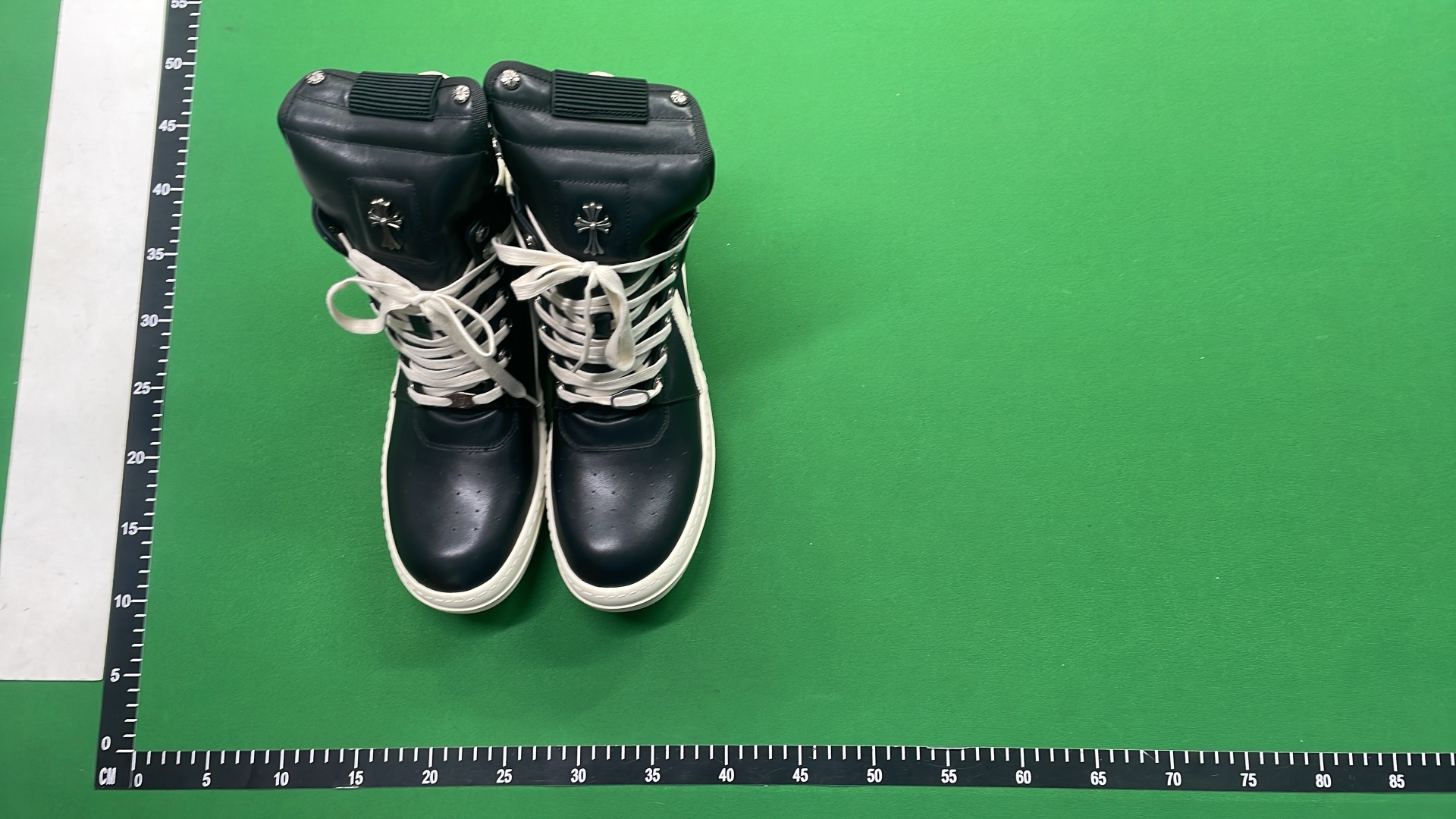 Thr3adz Essentials Black & White Sneakers - Urban Street Style