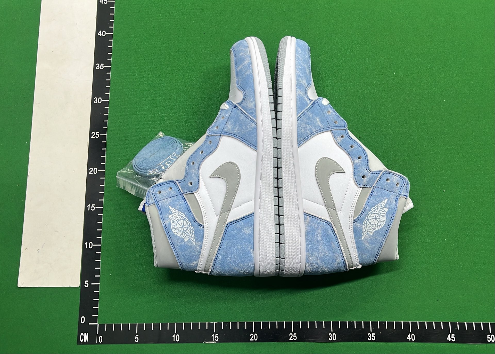 Air Jordan 1 High Blue Denim Edition Sneakers
