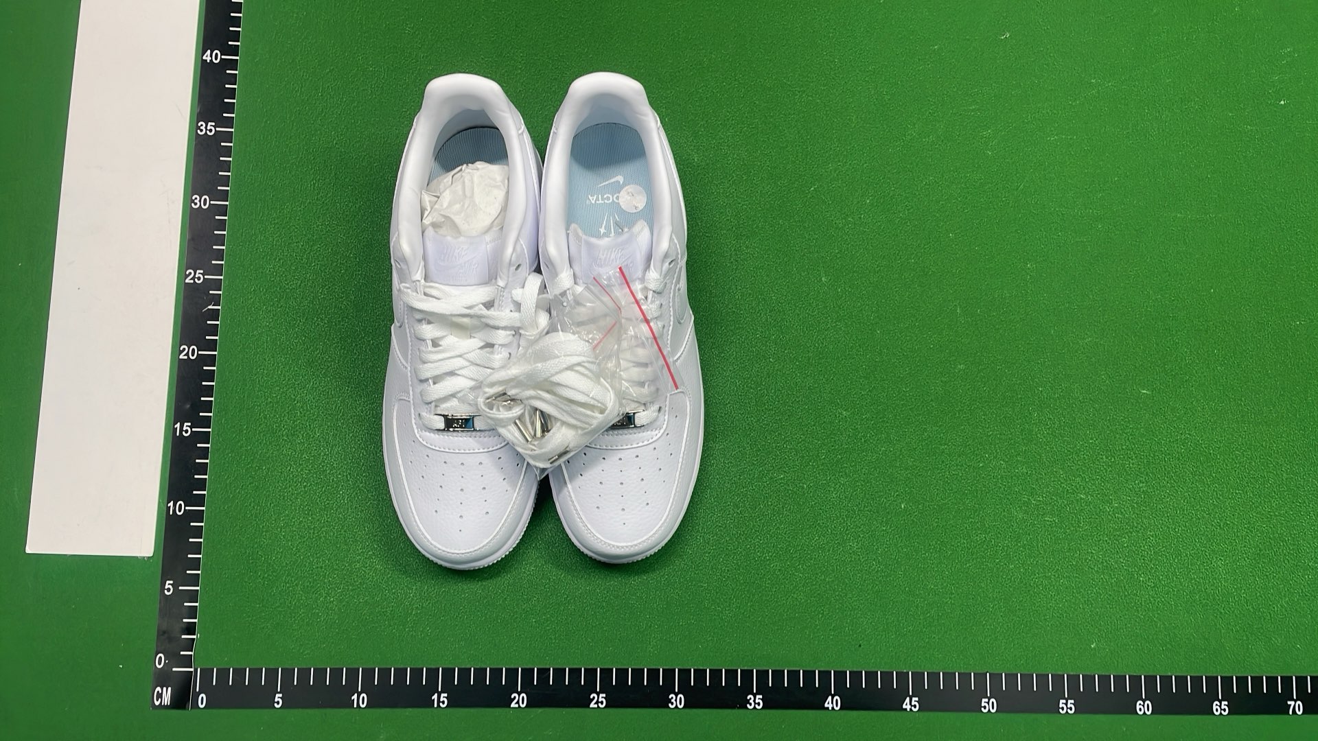 Nike Air Force 1 Low Supreme Collaboration Sneakers