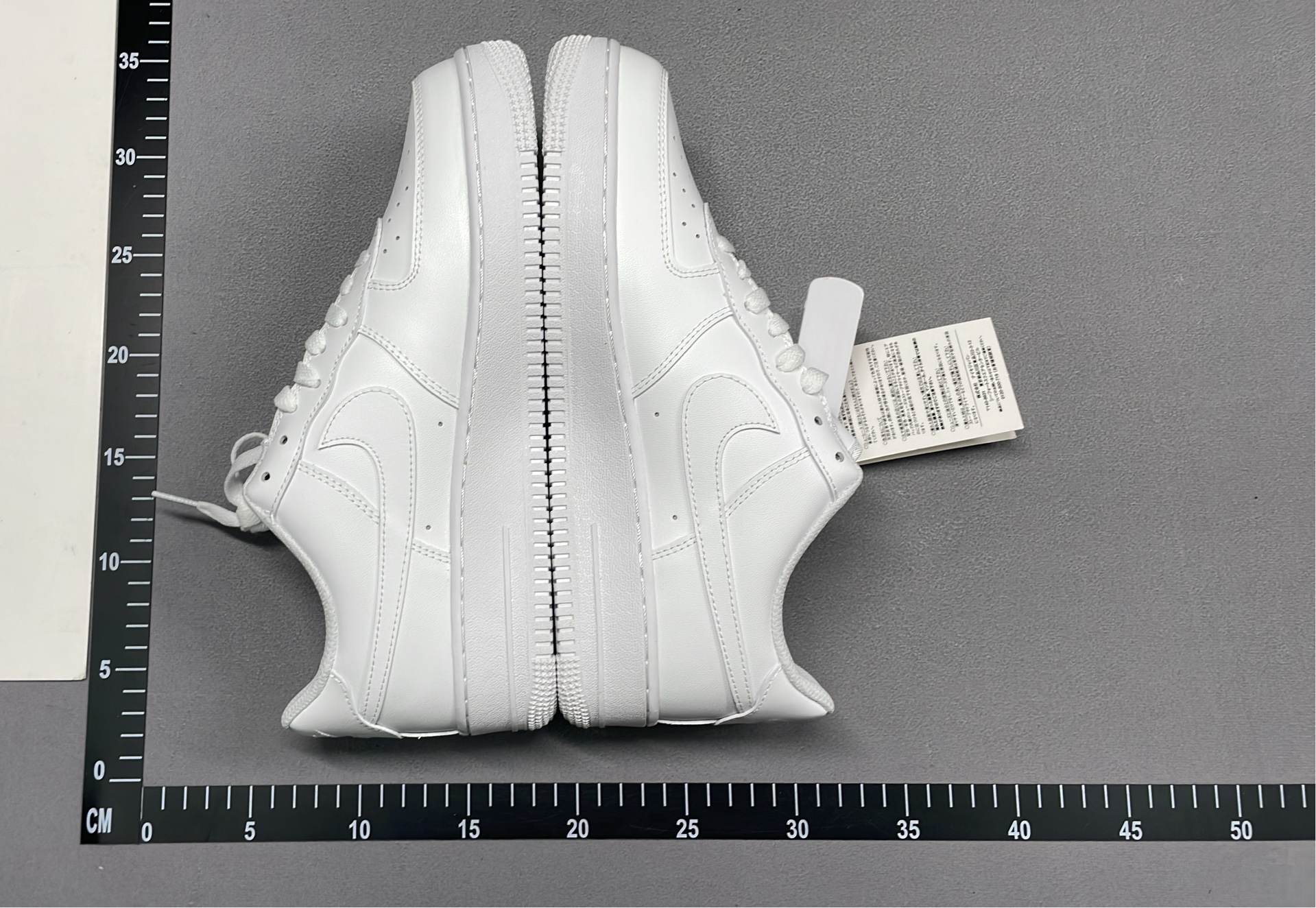 Nike Air Force 1 Low White Green Swoosh Gold Logo