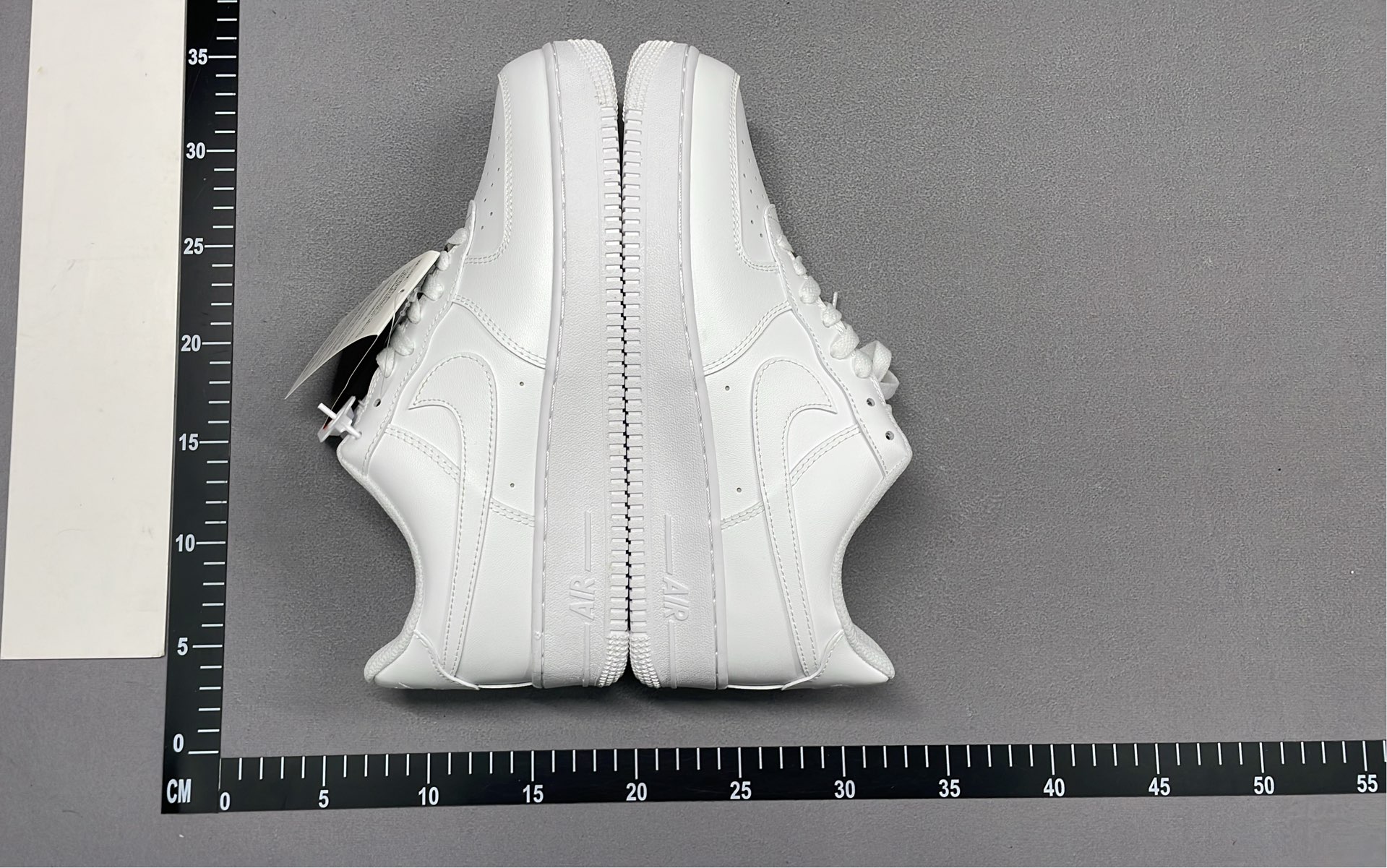 Nike Air Force 1 Low White Green Swoosh Gold Logo