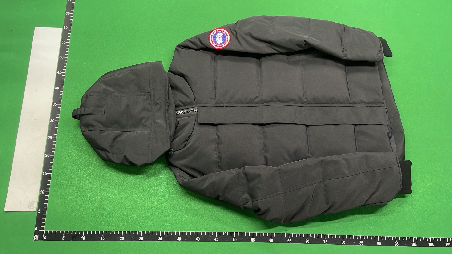 Men's Gray Down Jacket with Hood and Logo Patch