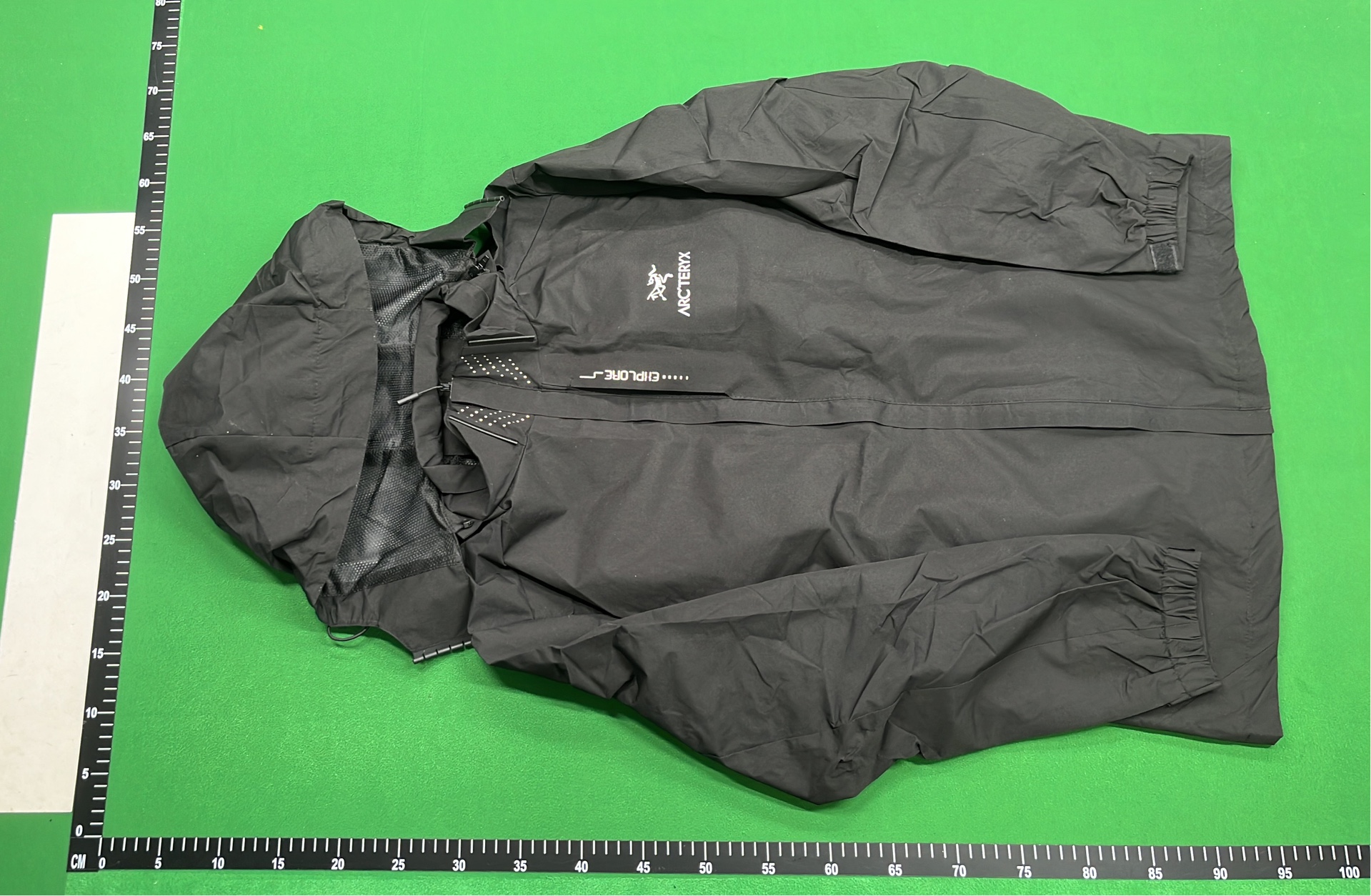 Arc'teryx GORE-TEX Jacket with Hood - Black