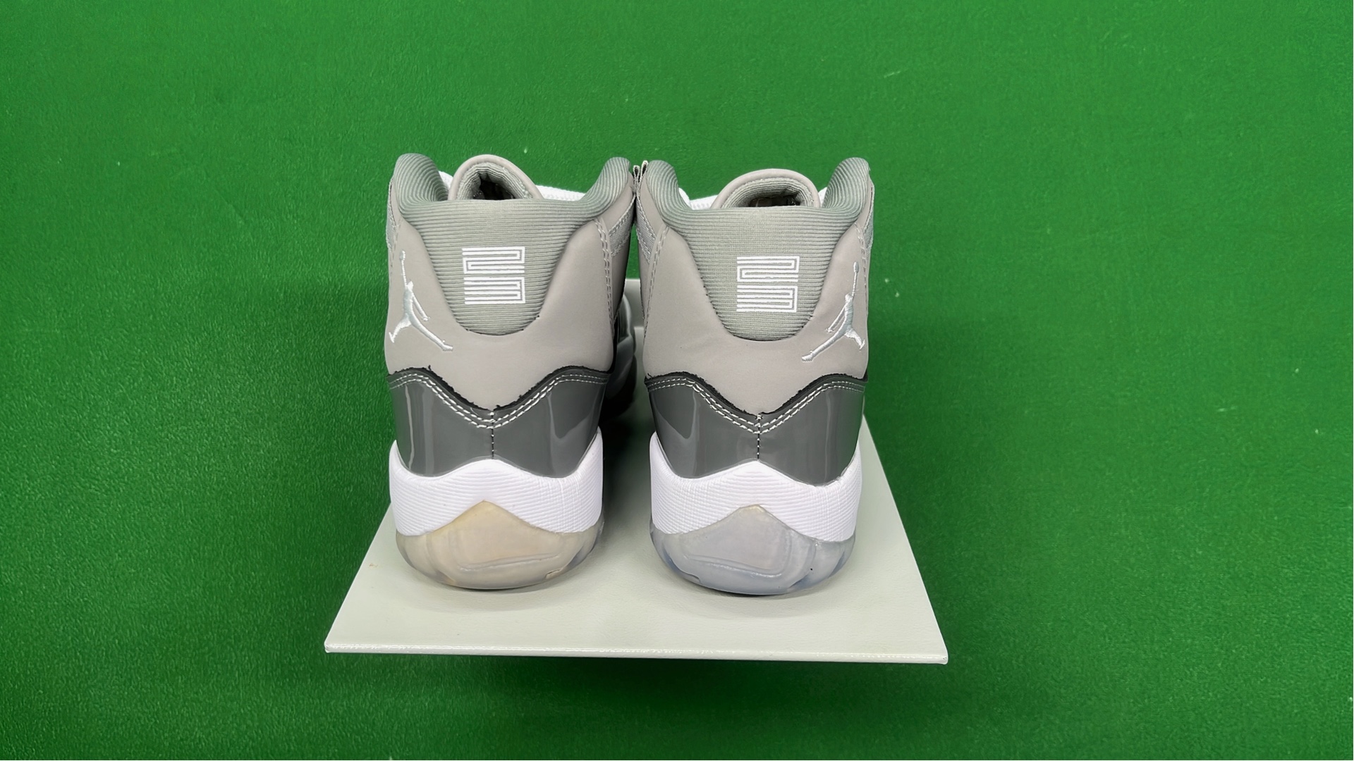 Air Jordan 11 Retro High OG White Black Red