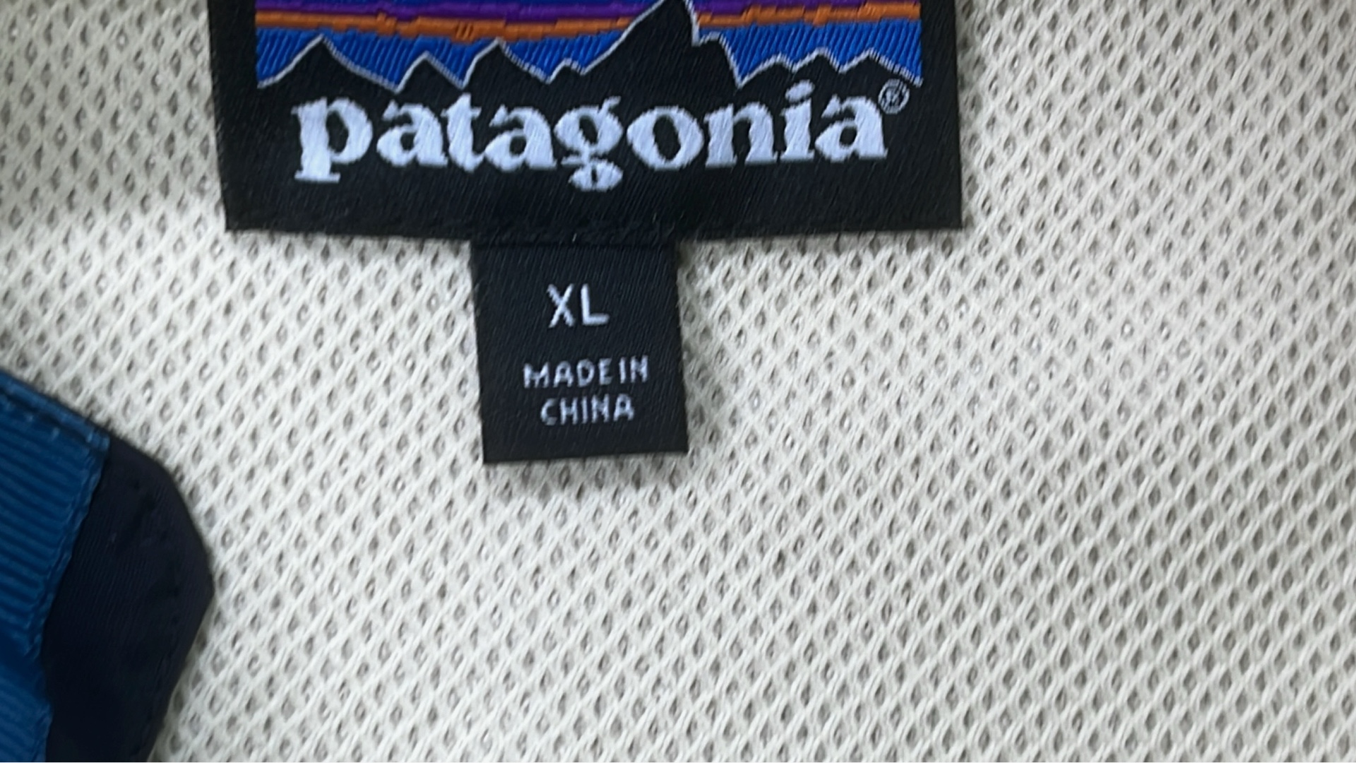 Patagonia Retro-X Fleece Jacket Men's Beige with Orange Pocket