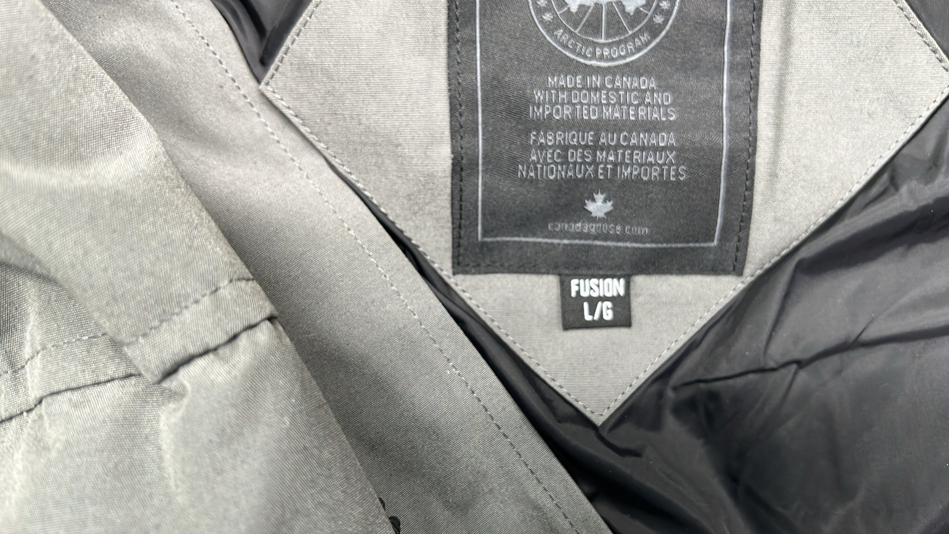 Men's Ultra Light Down Hooded Jacket