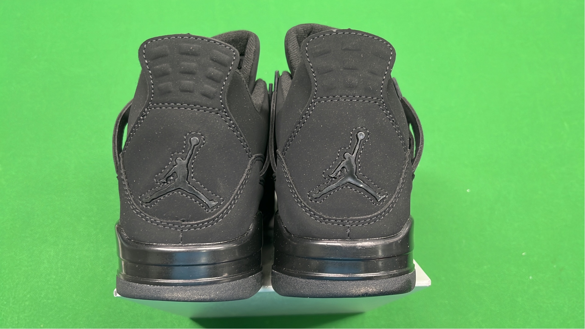 Air Jordan 4 Retro Sneakers - Classic Basketball Shoes