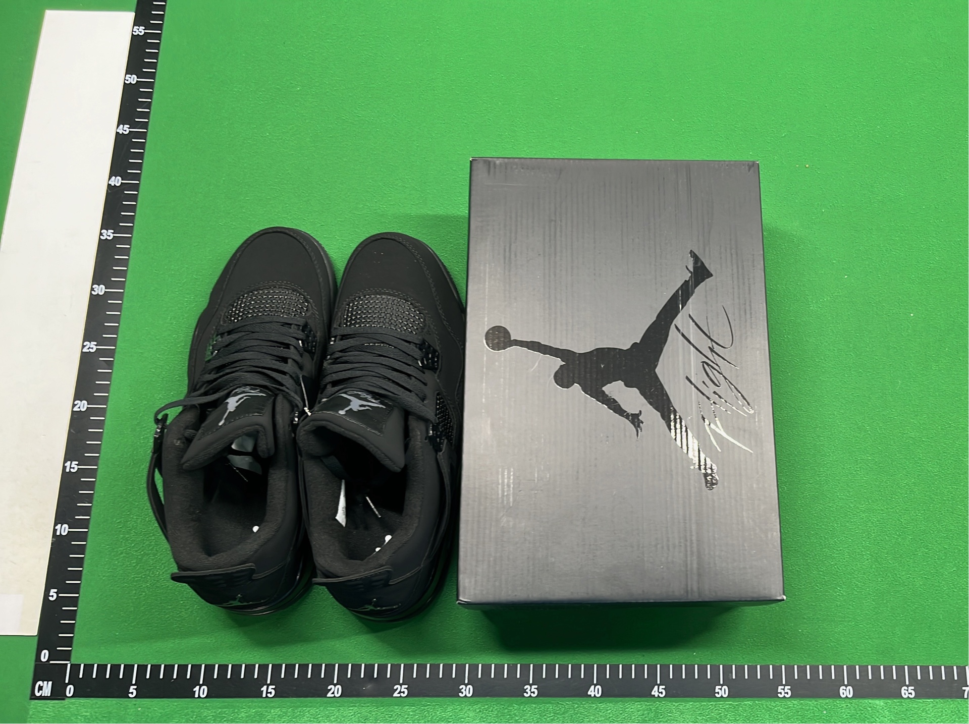 Air Jordan 4 Retro Sneakers - Classic Basketball Shoes
