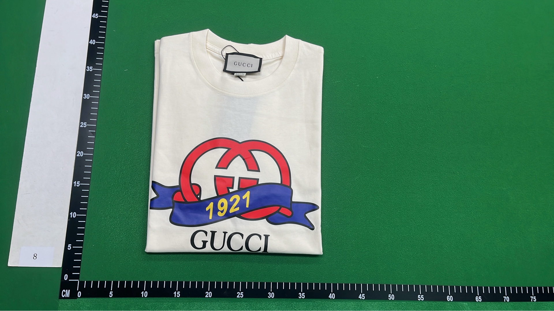 Gucci Logo T-Shirt for Men and Women