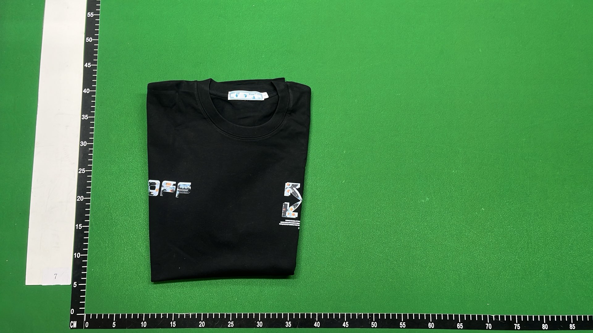 Off-White Arrow Print T-Shirts Collection