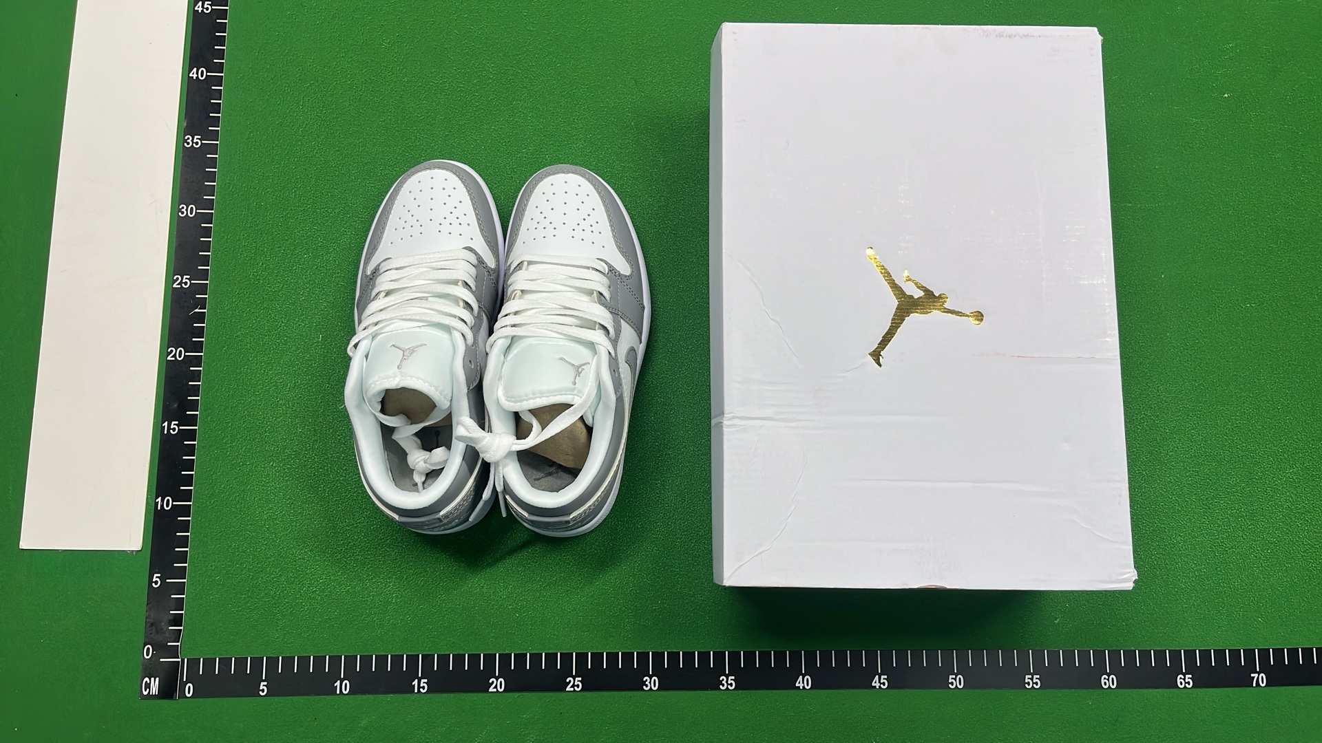 Air Jordan 1 Low Retro Sneakers