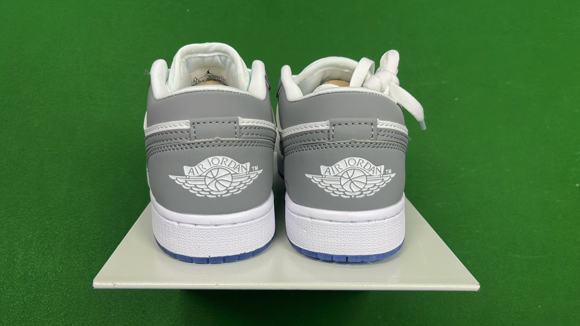 Air Jordan 1 Low Retro Sneakers