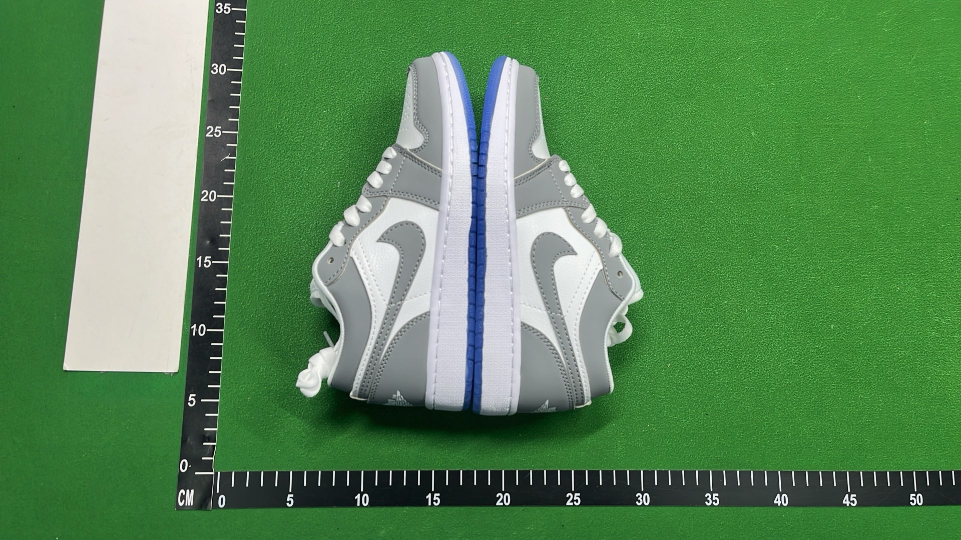 Air Jordan 1 Low Retro Sneakers
