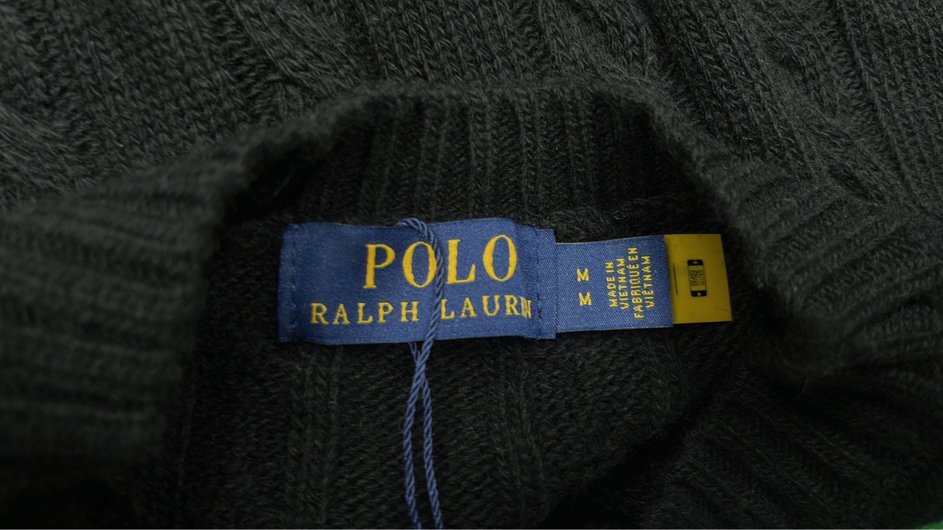 Cable Knit Sweater for Men - Classic Crewneck in Blue