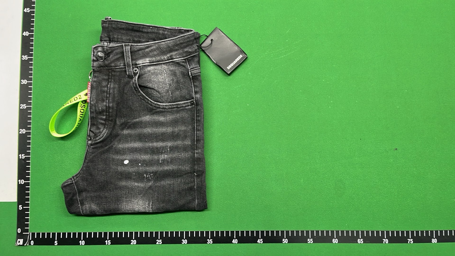 DSQUARED2 ICON Black Denim Jeans with Paint Splatter Design