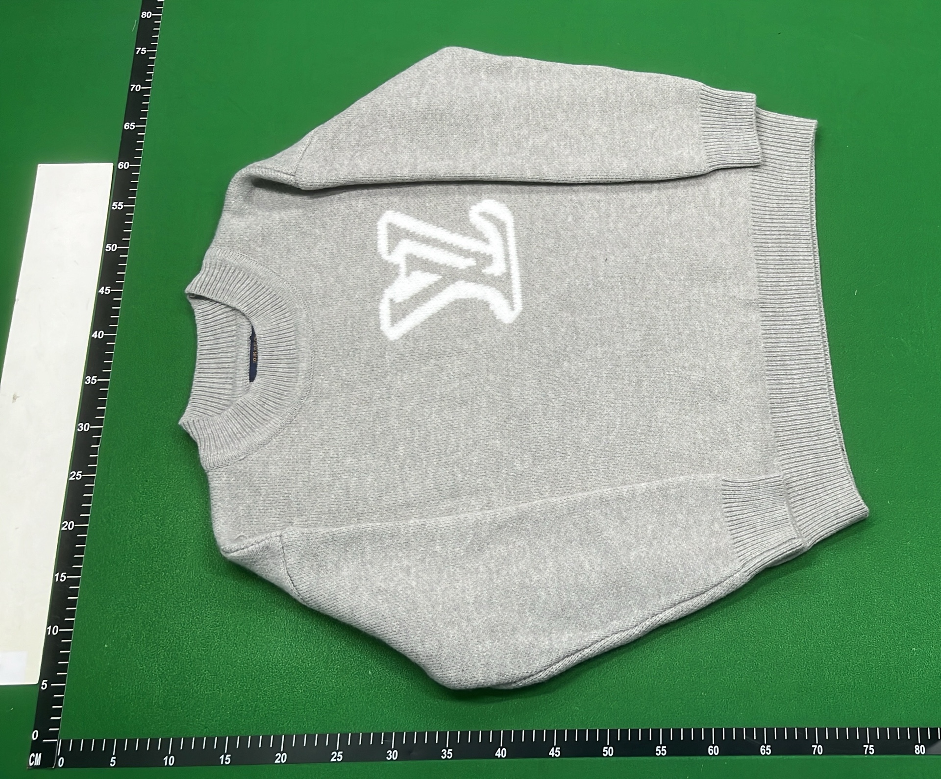 Louis Vuitton Knit Sweater CA36929 - Premium Wool Blend