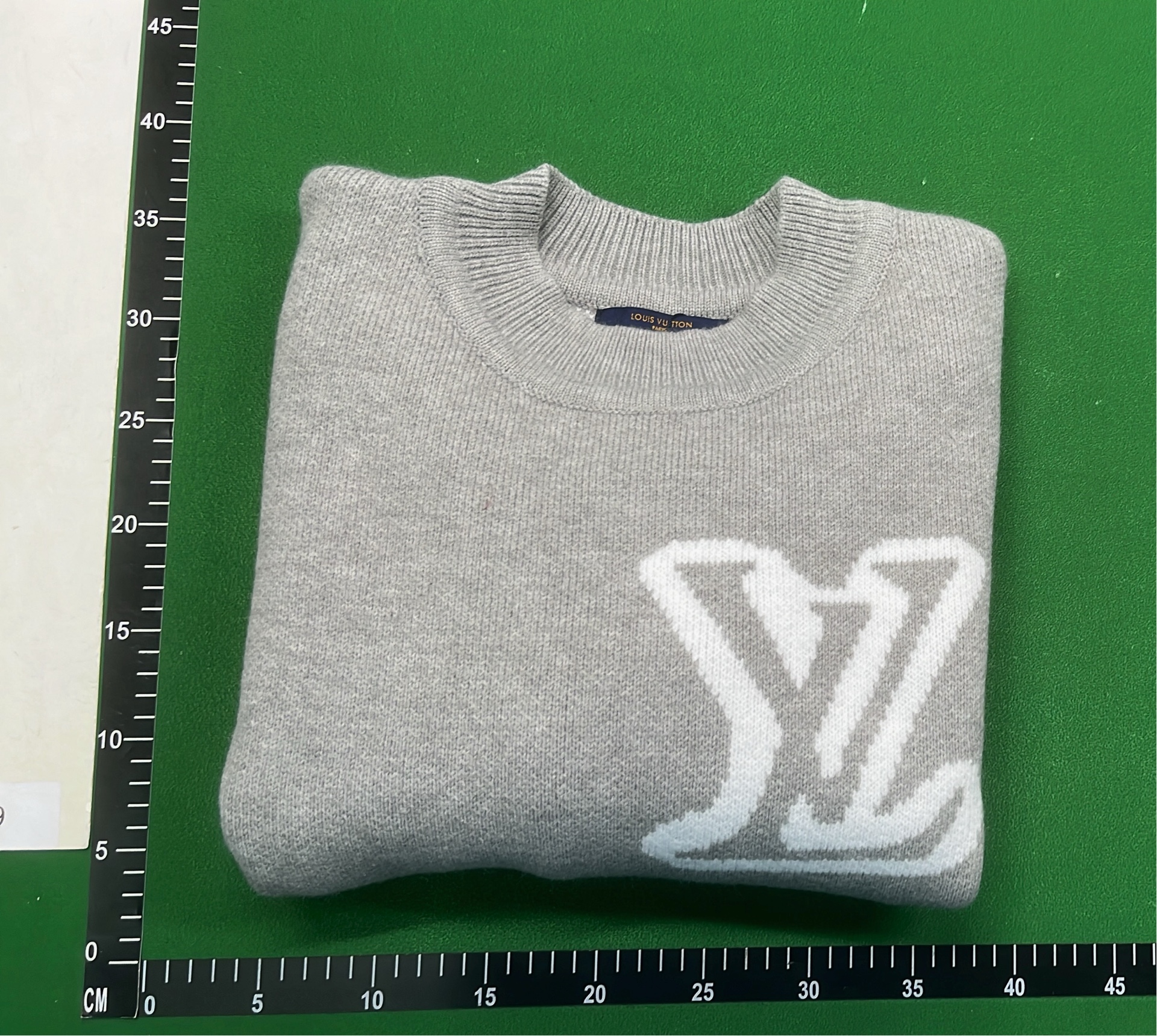 Louis Vuitton Knit Sweater CA36929 - Premium Wool Blend