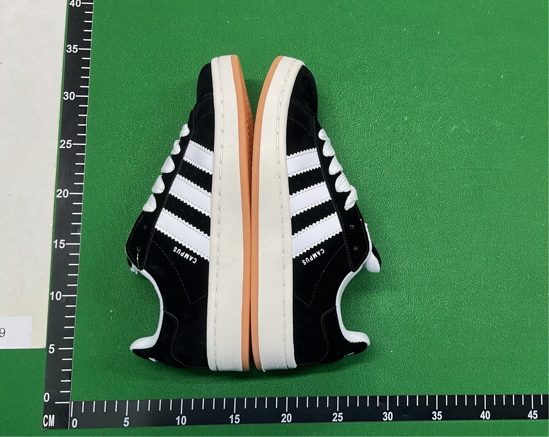 Adidas Campus Sneakers - Classic Style in Multiple Colors