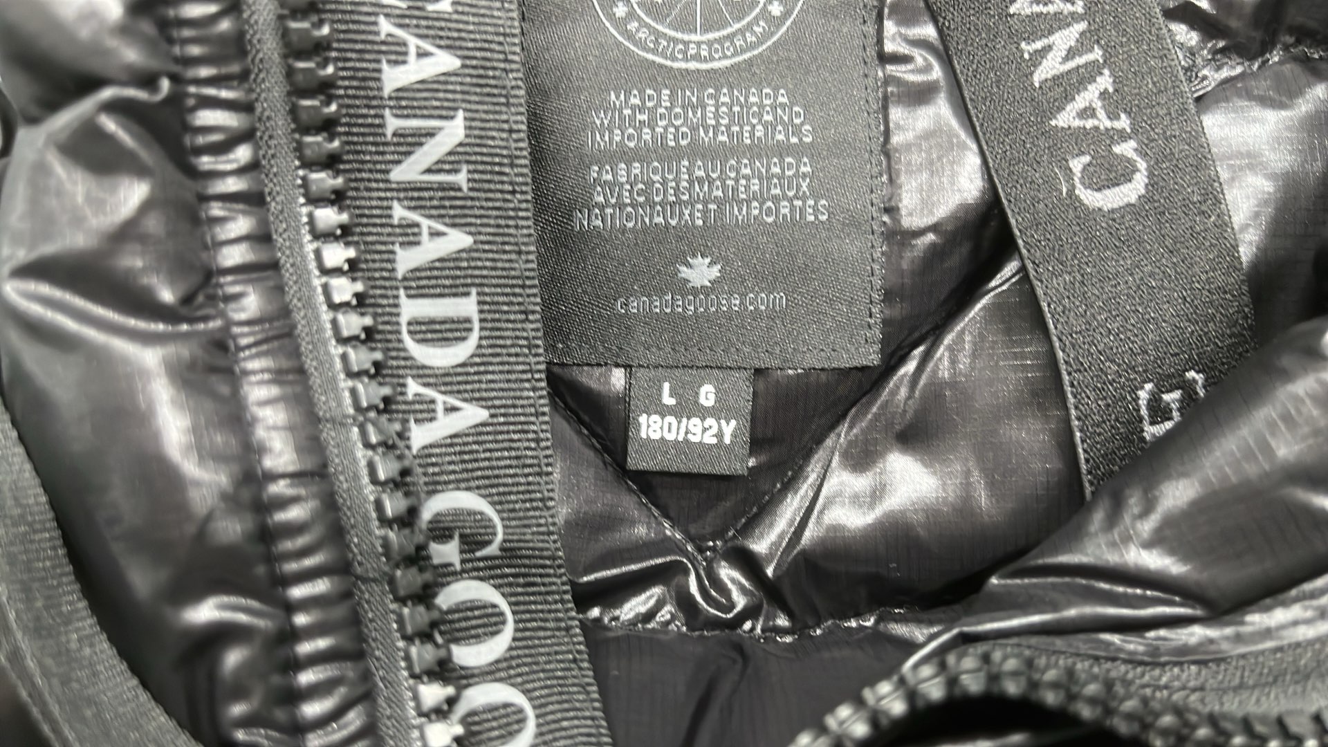 Canada Goose Black Puffer Jacket for Men Women