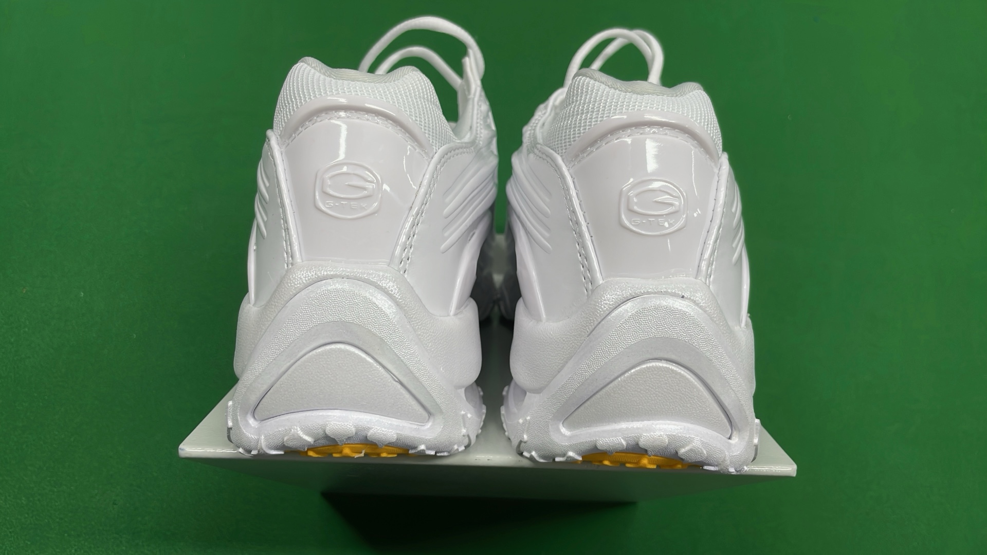 Nike Air Max 95 Sneakers - Classic Running Shoes in Multiple Colors