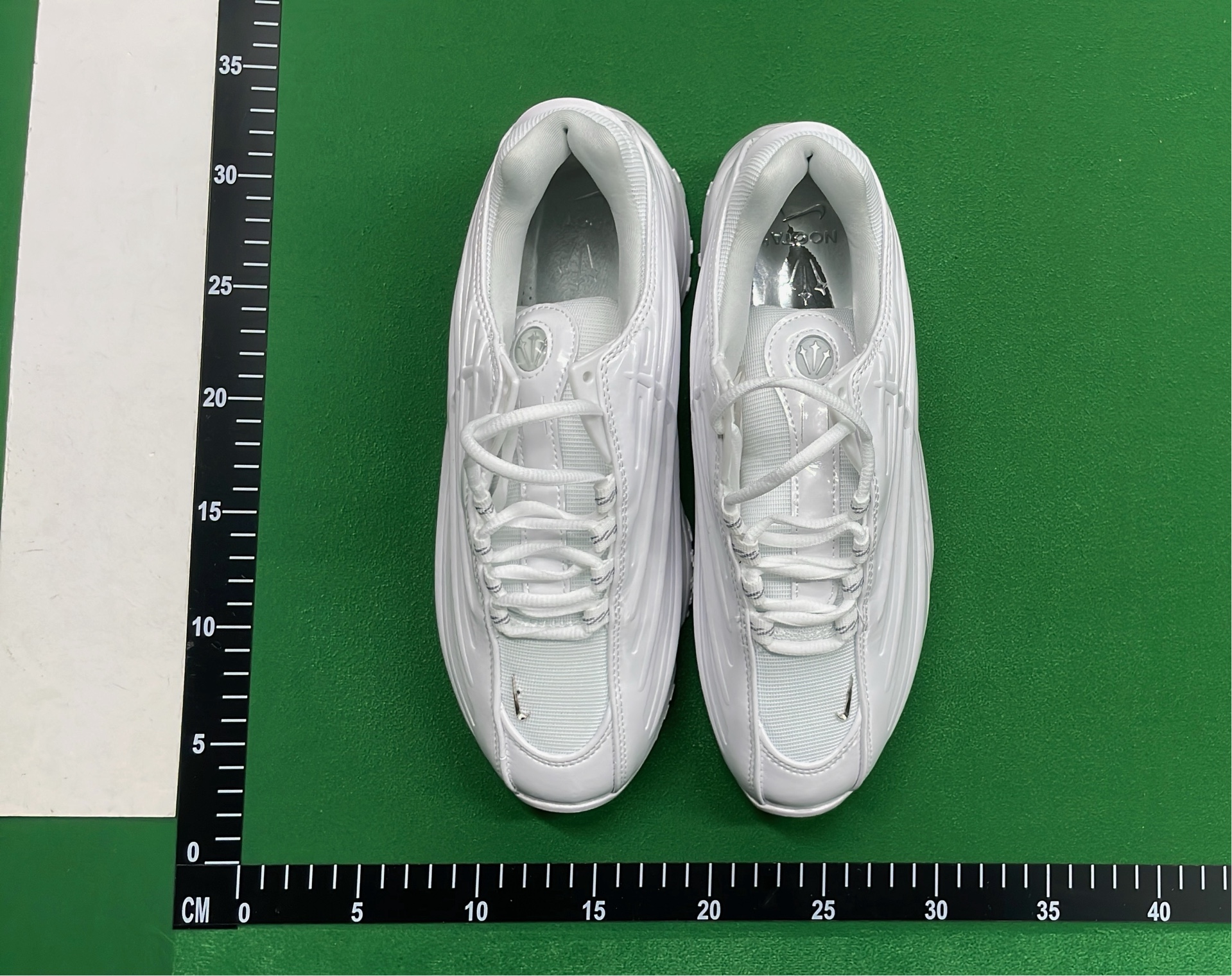 Nike Air Max 95 Sneakers - Classic Running Shoes in Multiple Colors