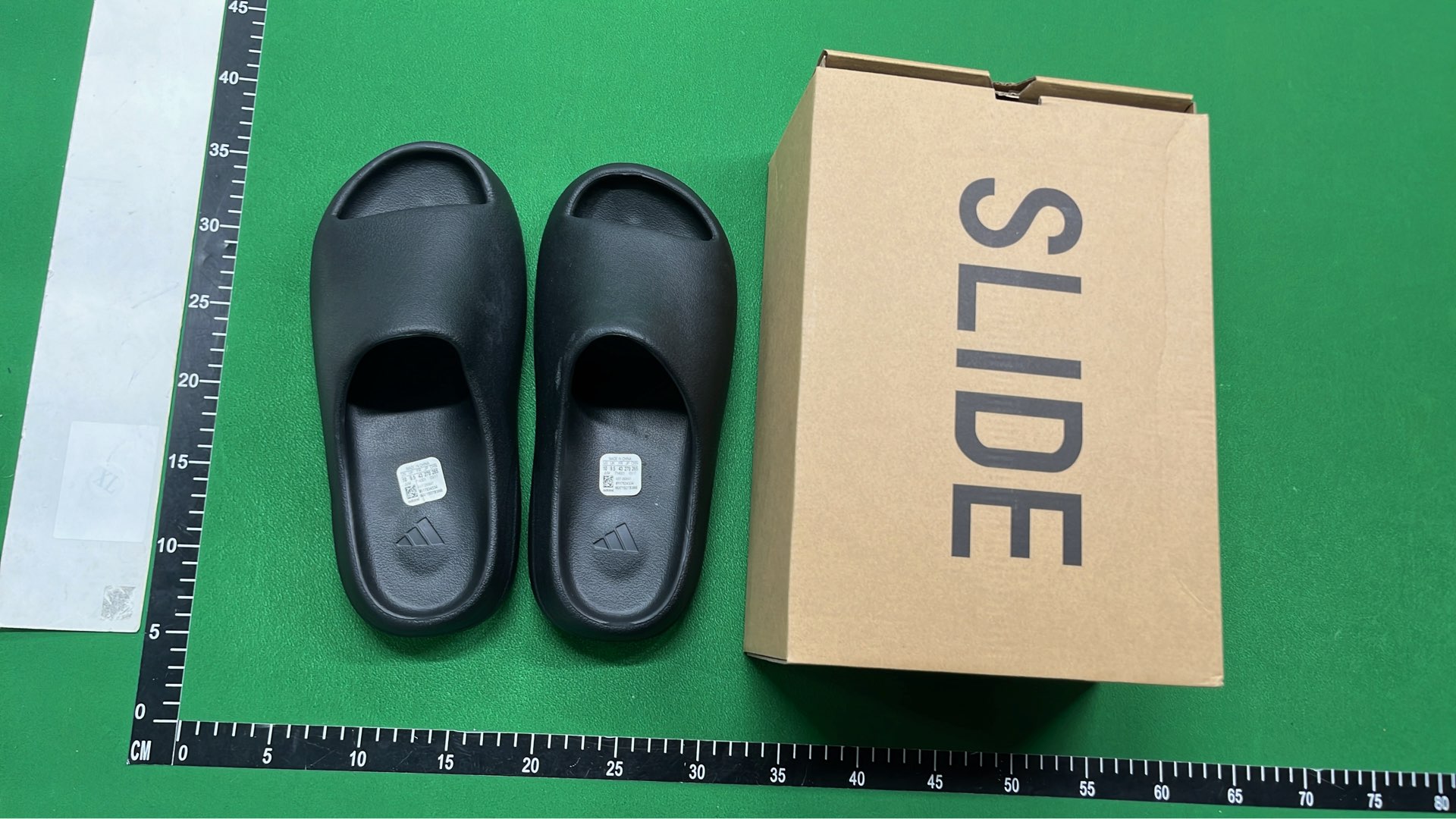 Yeezy Slide Bone Beige Sandals FZ5897