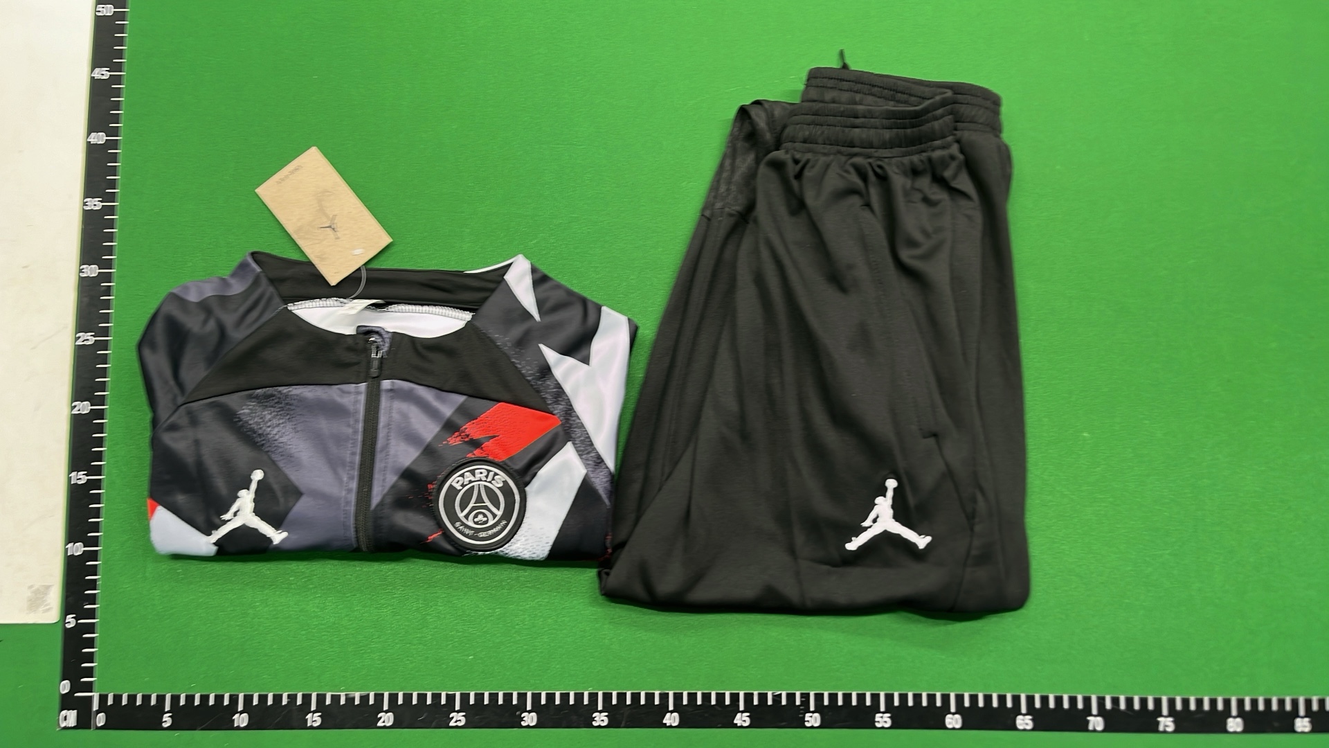 Paris Saint-Germain Training Set Pink Black Qatar Airways