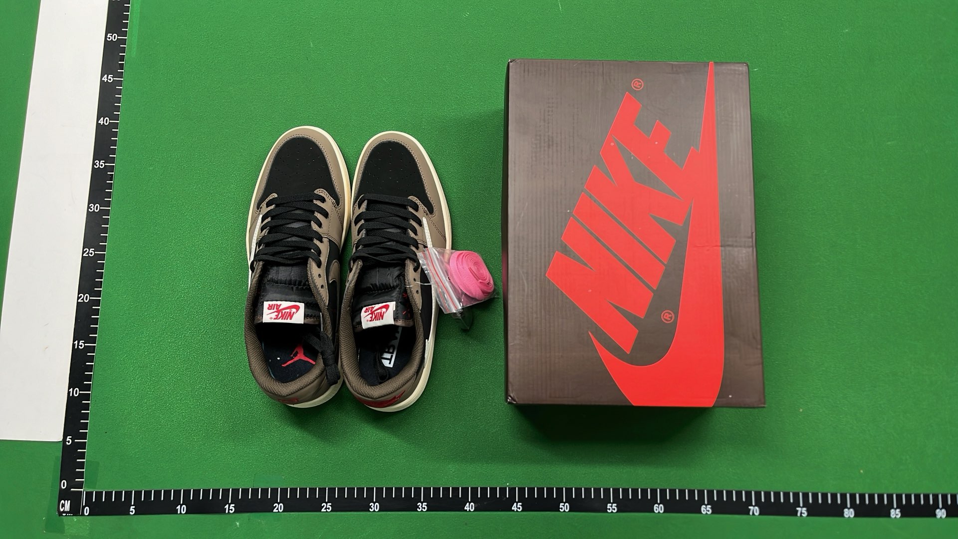 Air Jordan 1 Low Retro Chocolate Brown Black Red