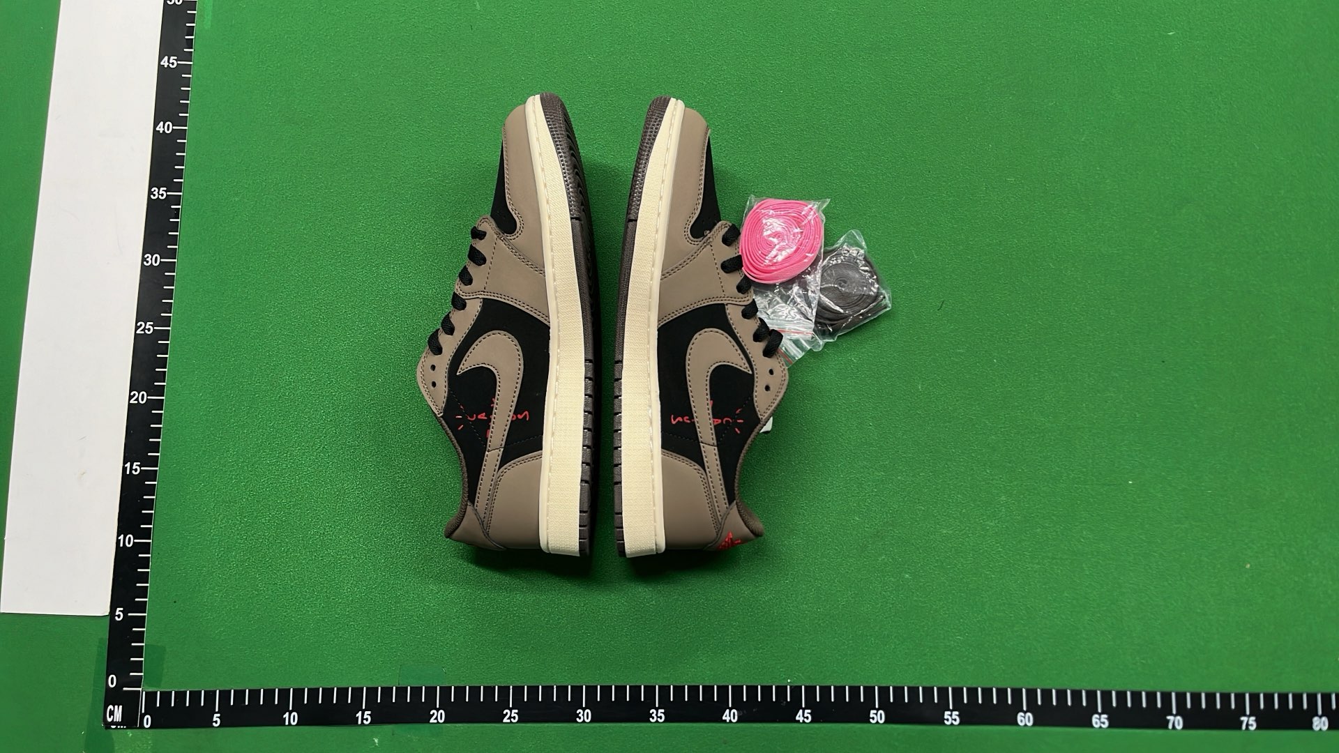 Air Jordan 1 Low Retro Chocolate Brown Black Red